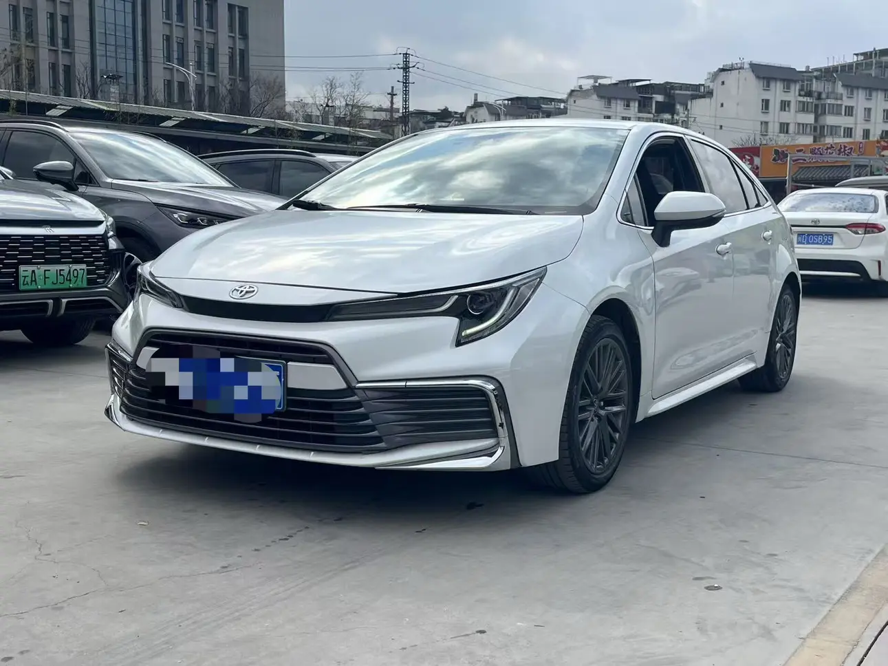 Toyota Levin (Ling Shang)  из Китая