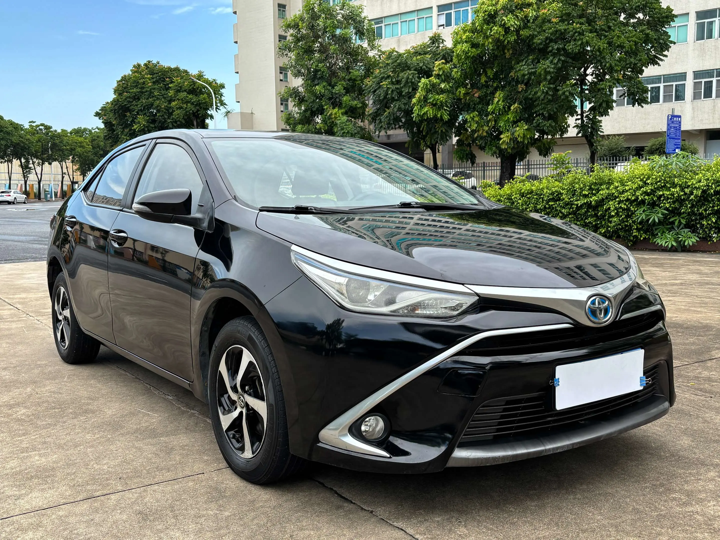 Toyota Levin (Lei Ling)  из Китая