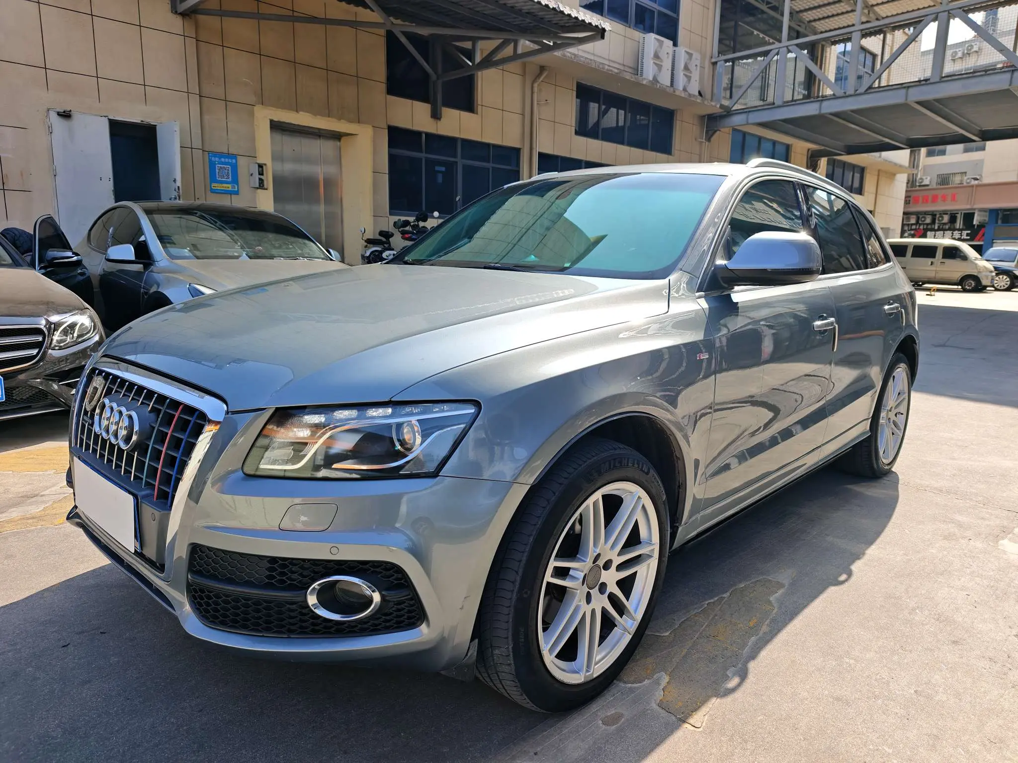 Audi Q5  из Китая