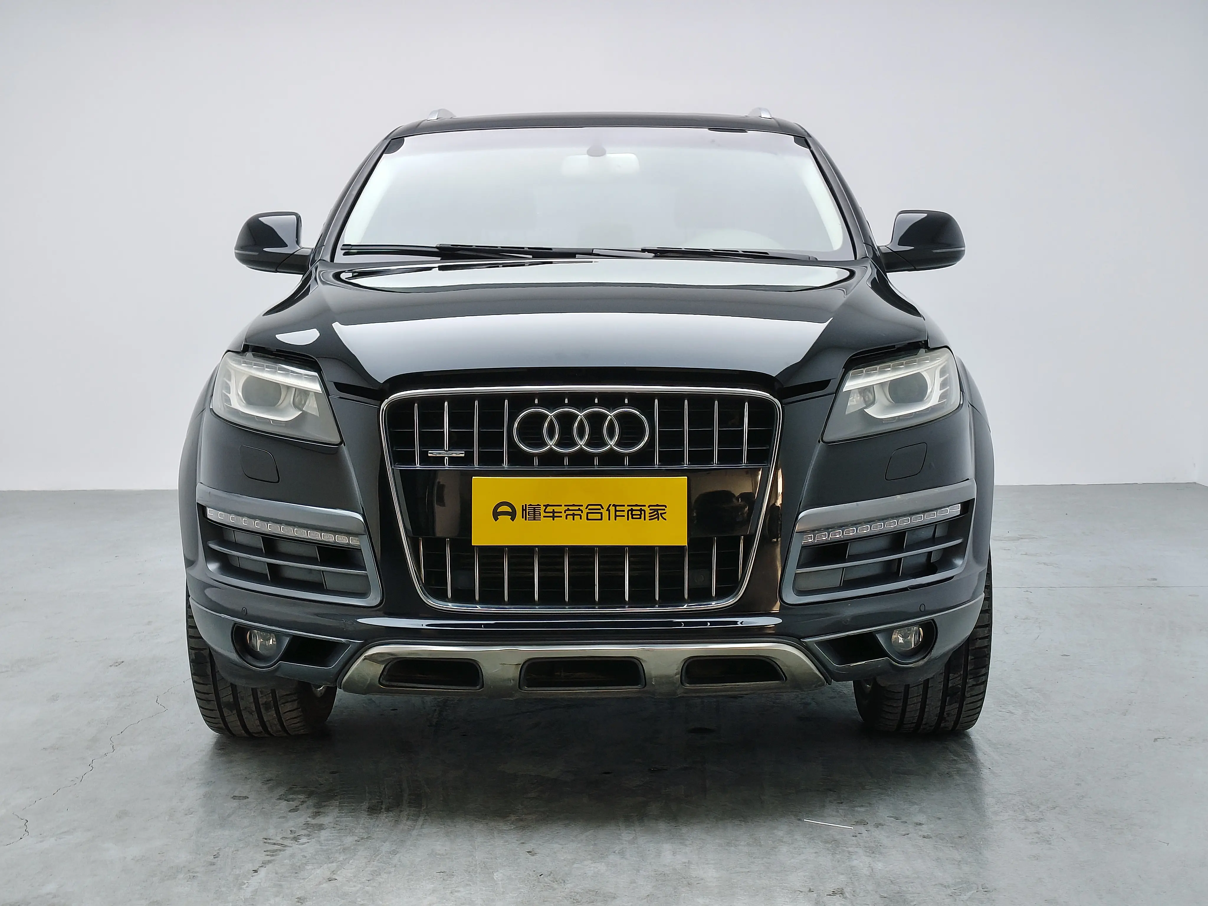 Audi Q7  из Китая