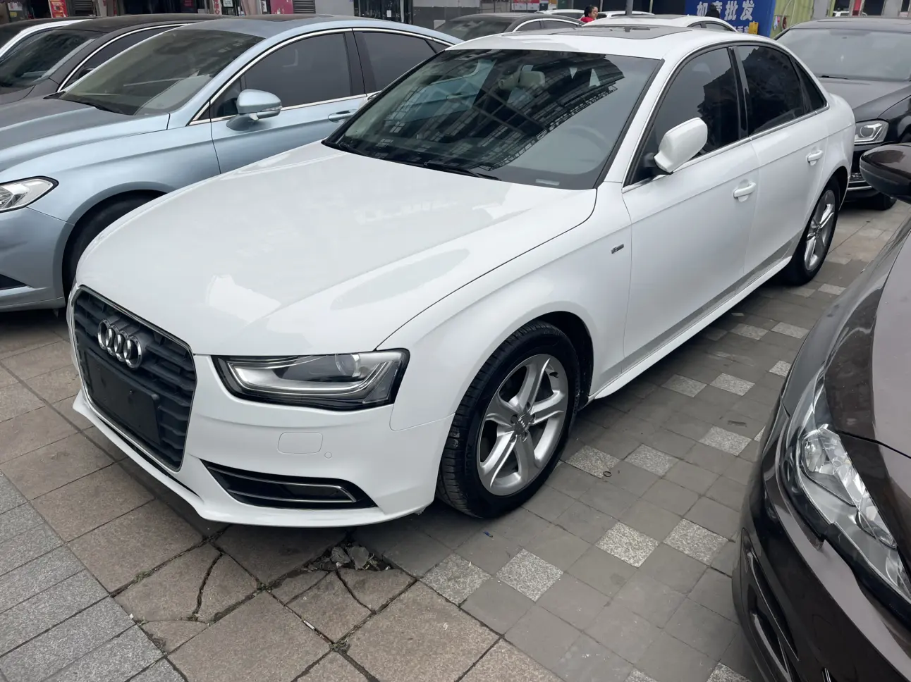 Audi A4L  из Китая