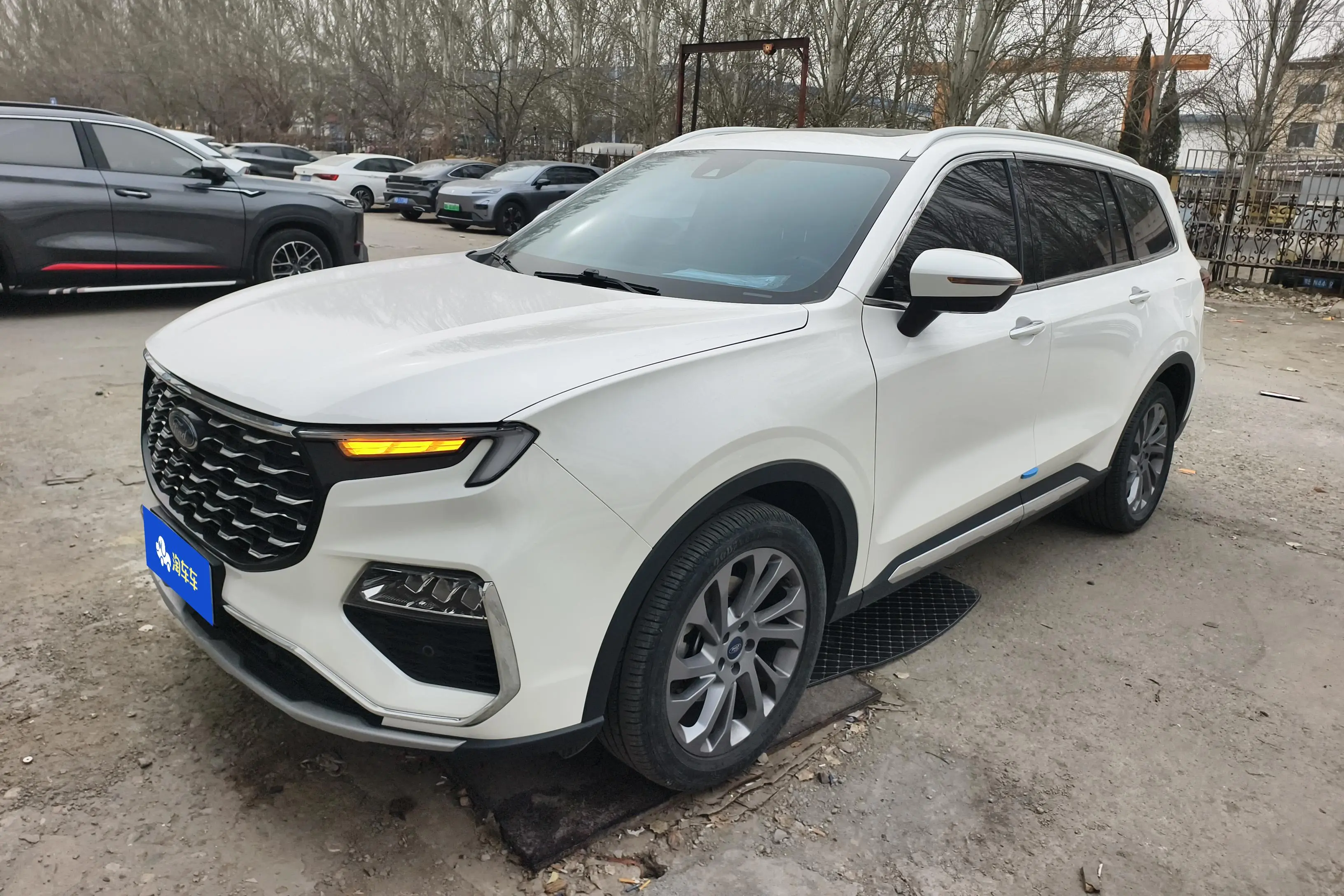 Ford Lingyu  из Китая