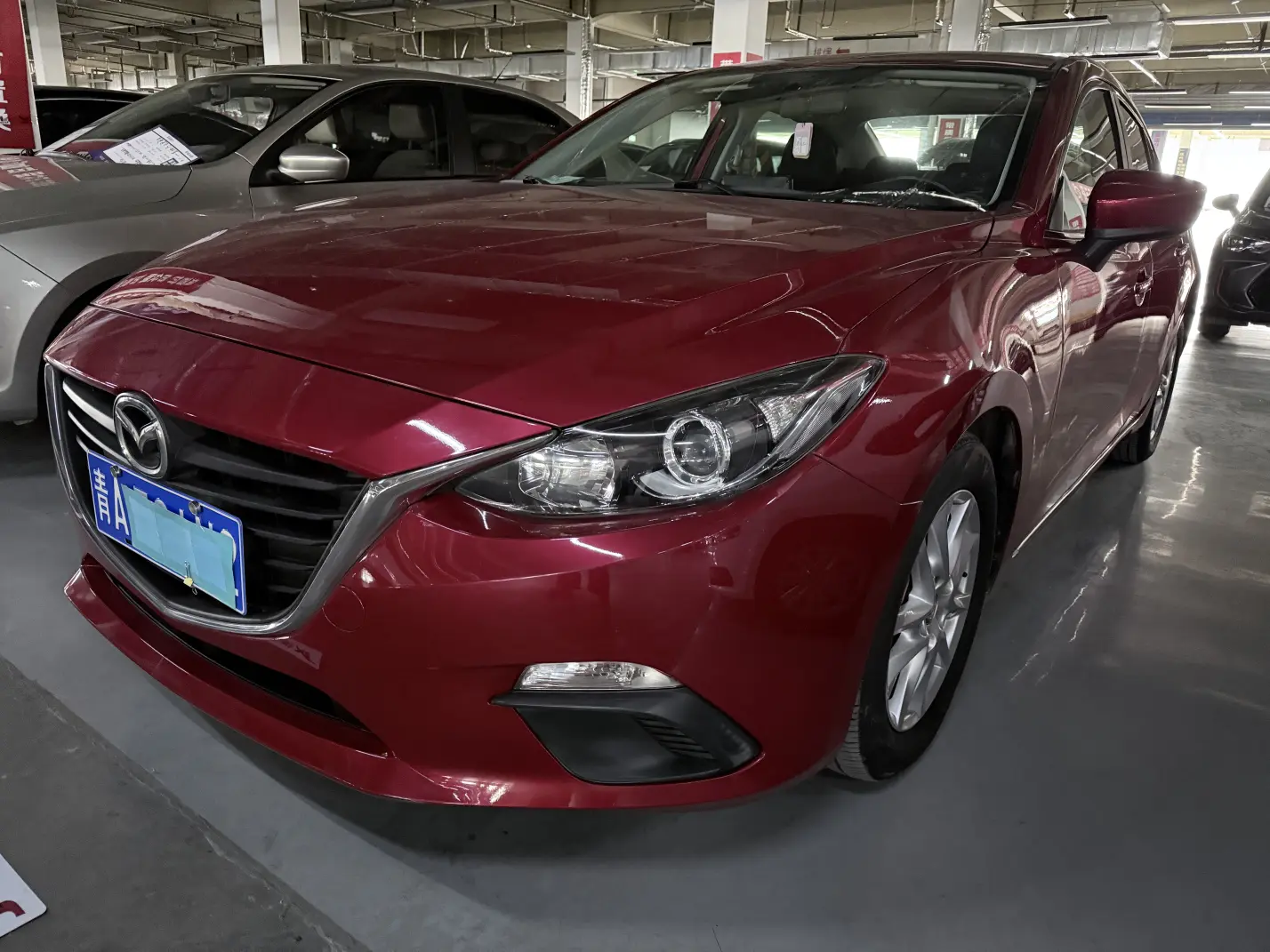 Mazda Axela (Mazda3)  из Китая