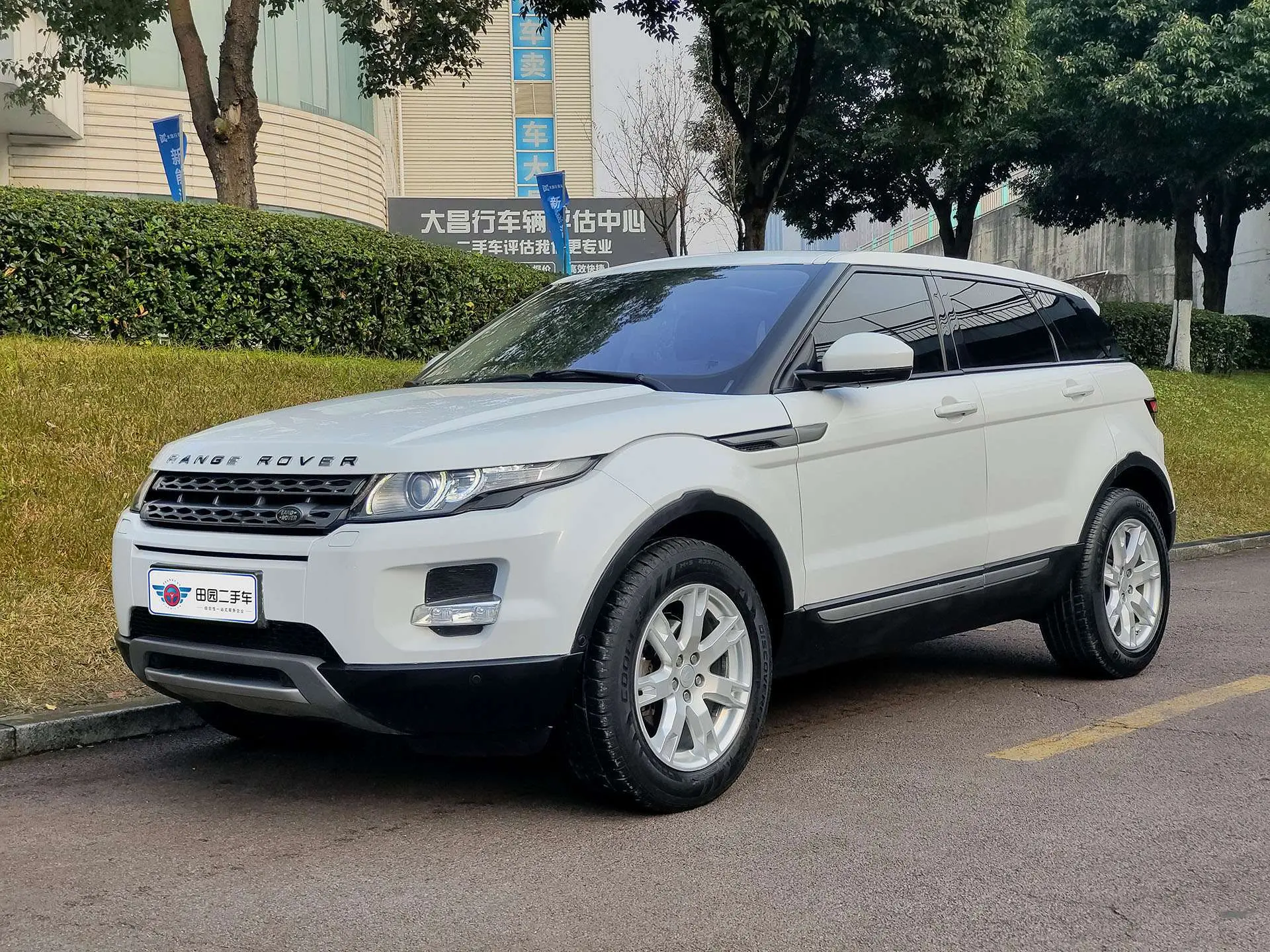 Land Rover Range Rover Evoque  из Китая
