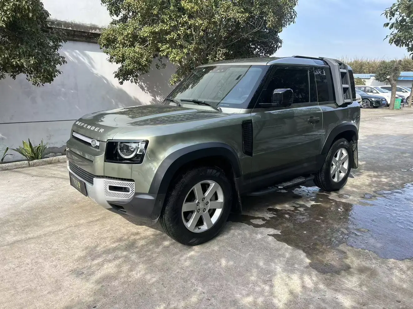 Land Rover Guard  из Китая