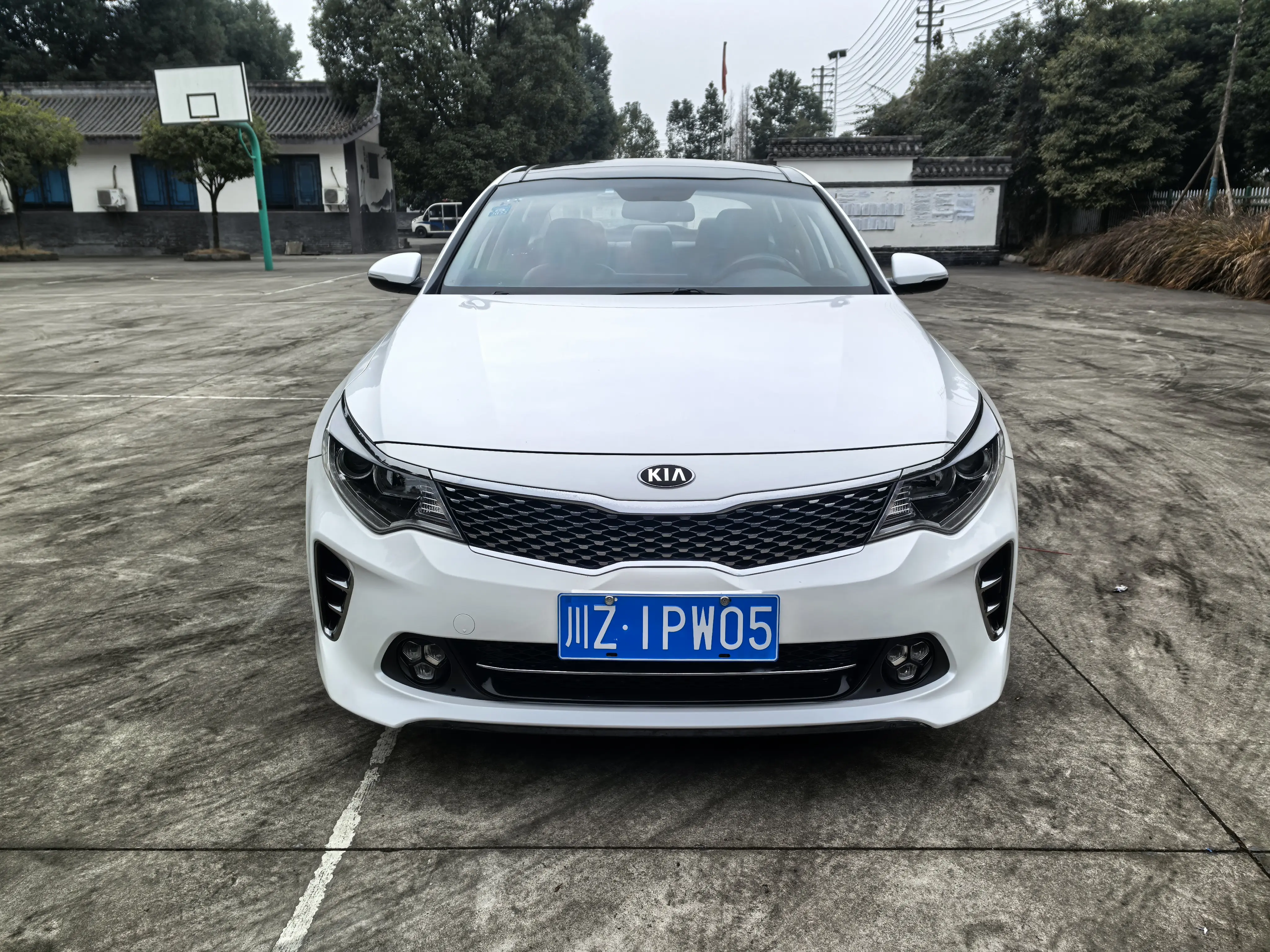 Kia K5  из Китая