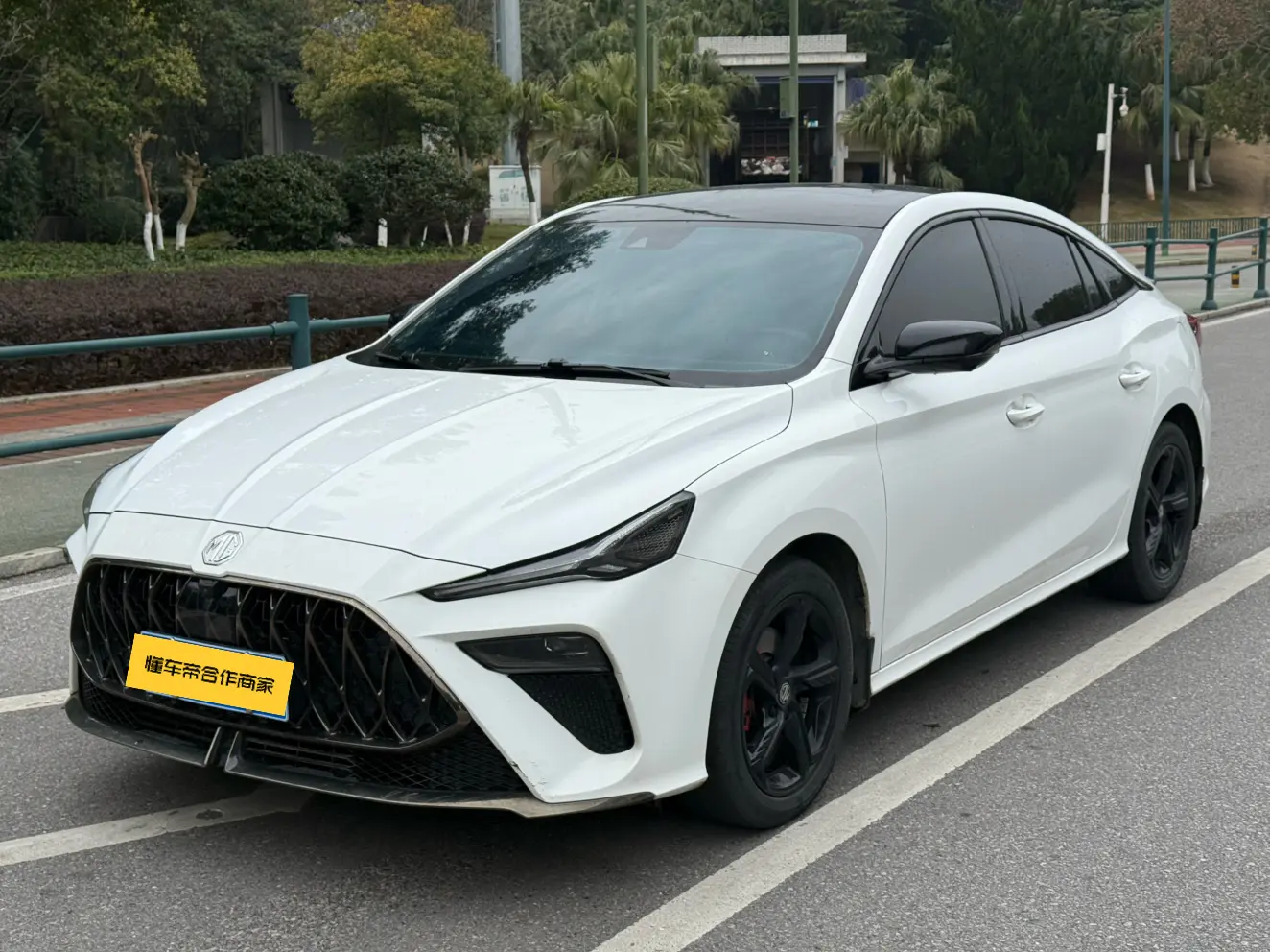 MG 5 Scorpio  из Китая