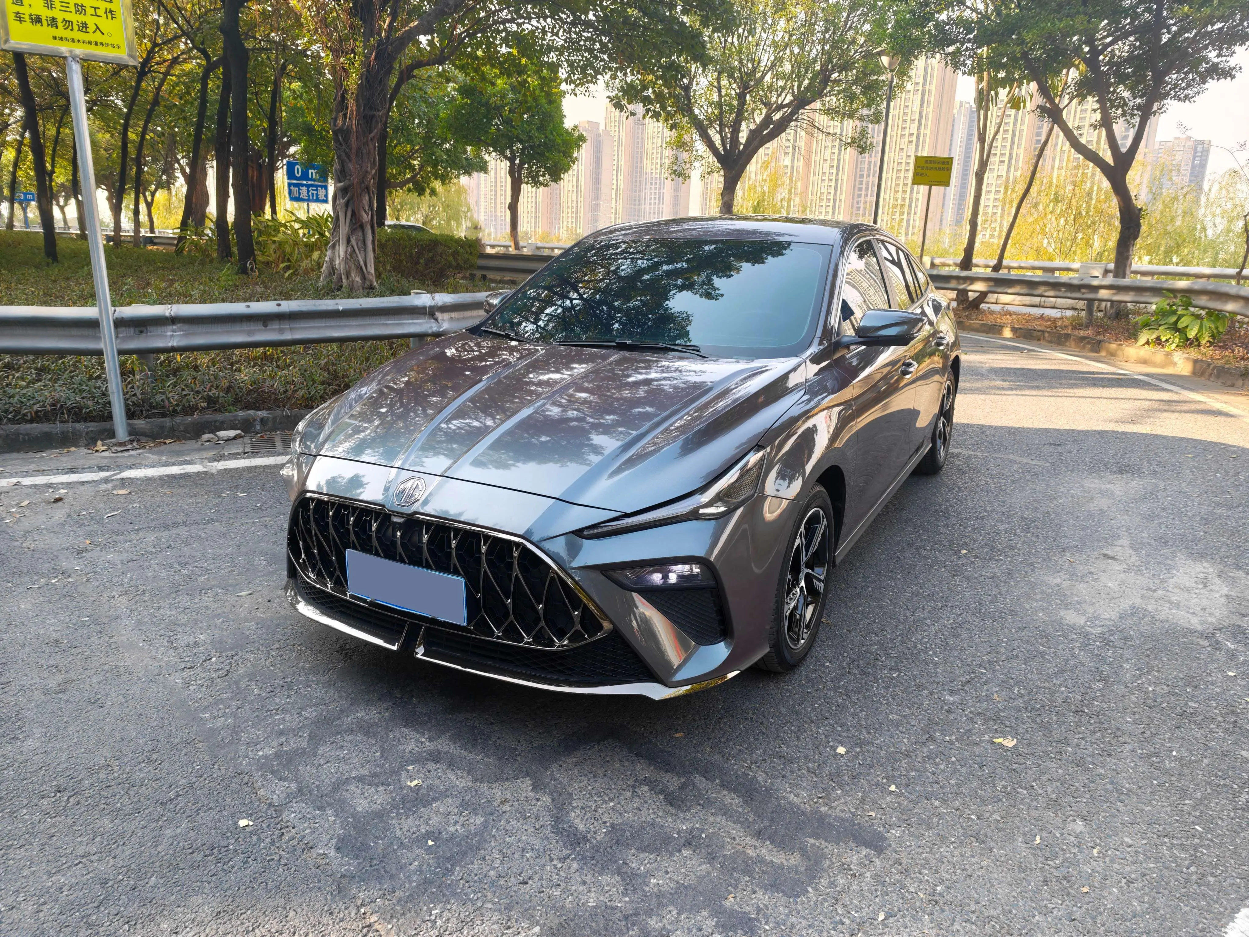 MG 5 Scorpio  из Китая