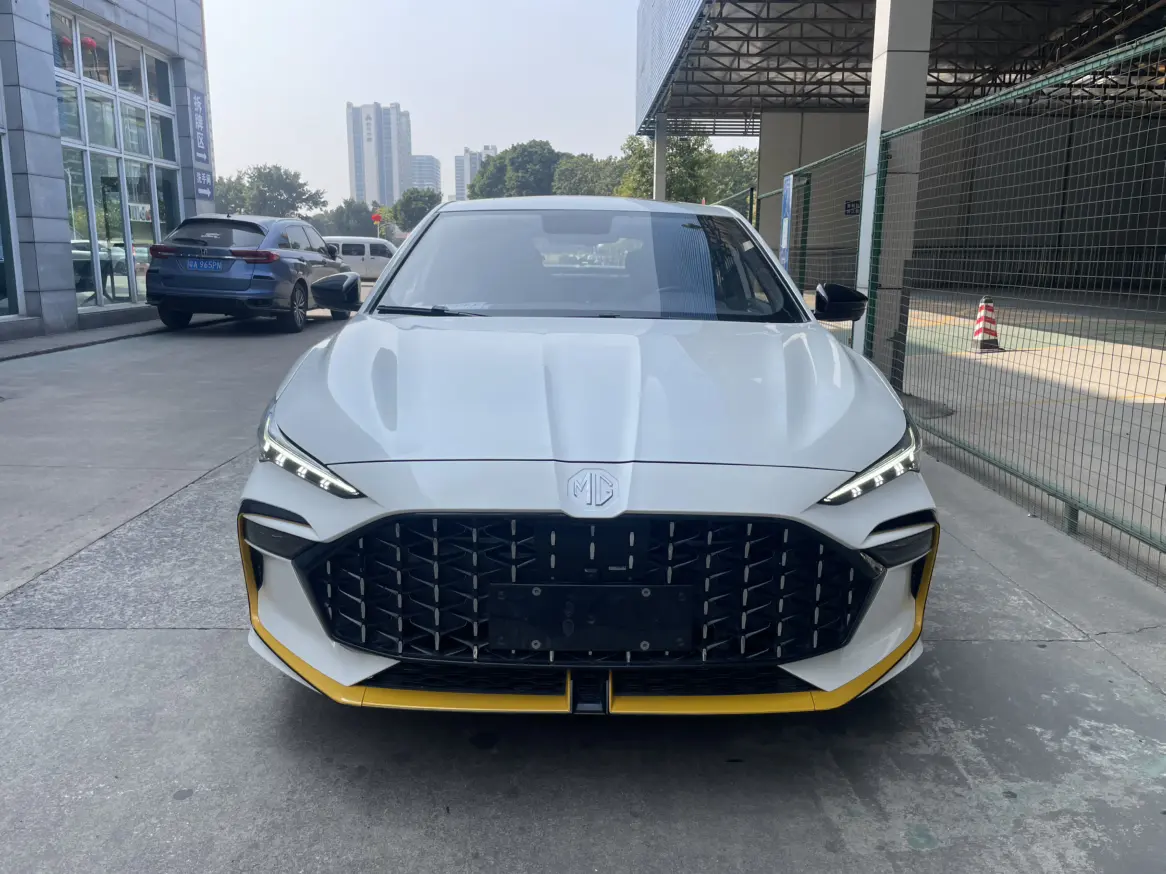 MG 6  из Китая