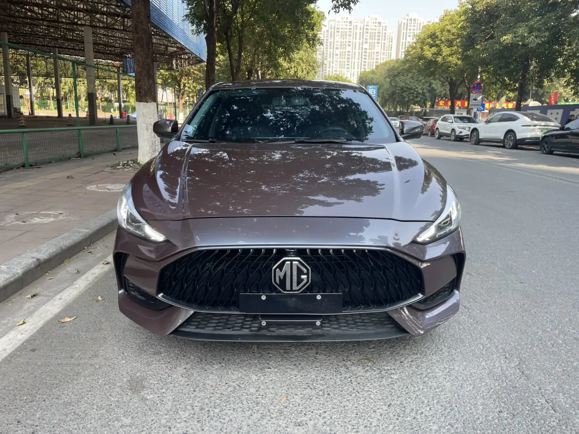 MG 5  из Китая