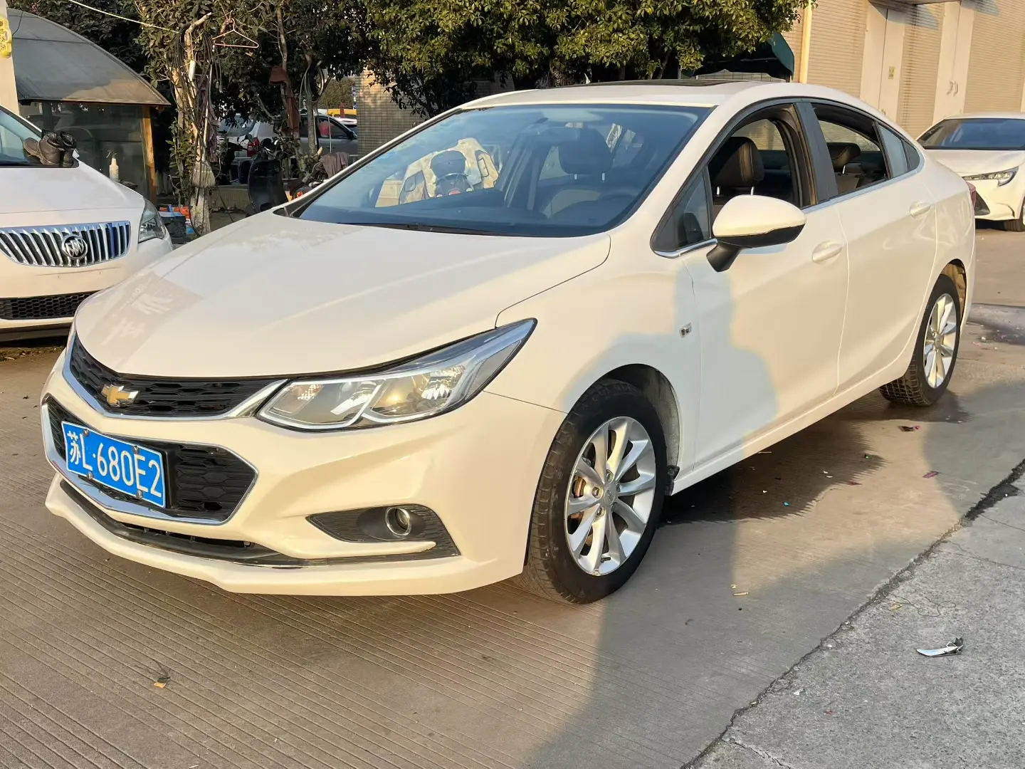 Chevrolet Monza (Cruze)  из Китая