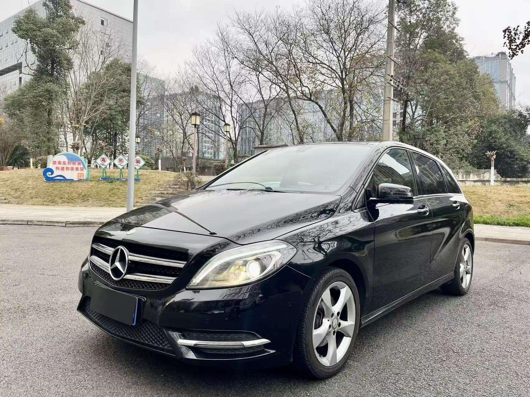 Mercedes-Benz Mercedes Benz B Class  из Китая