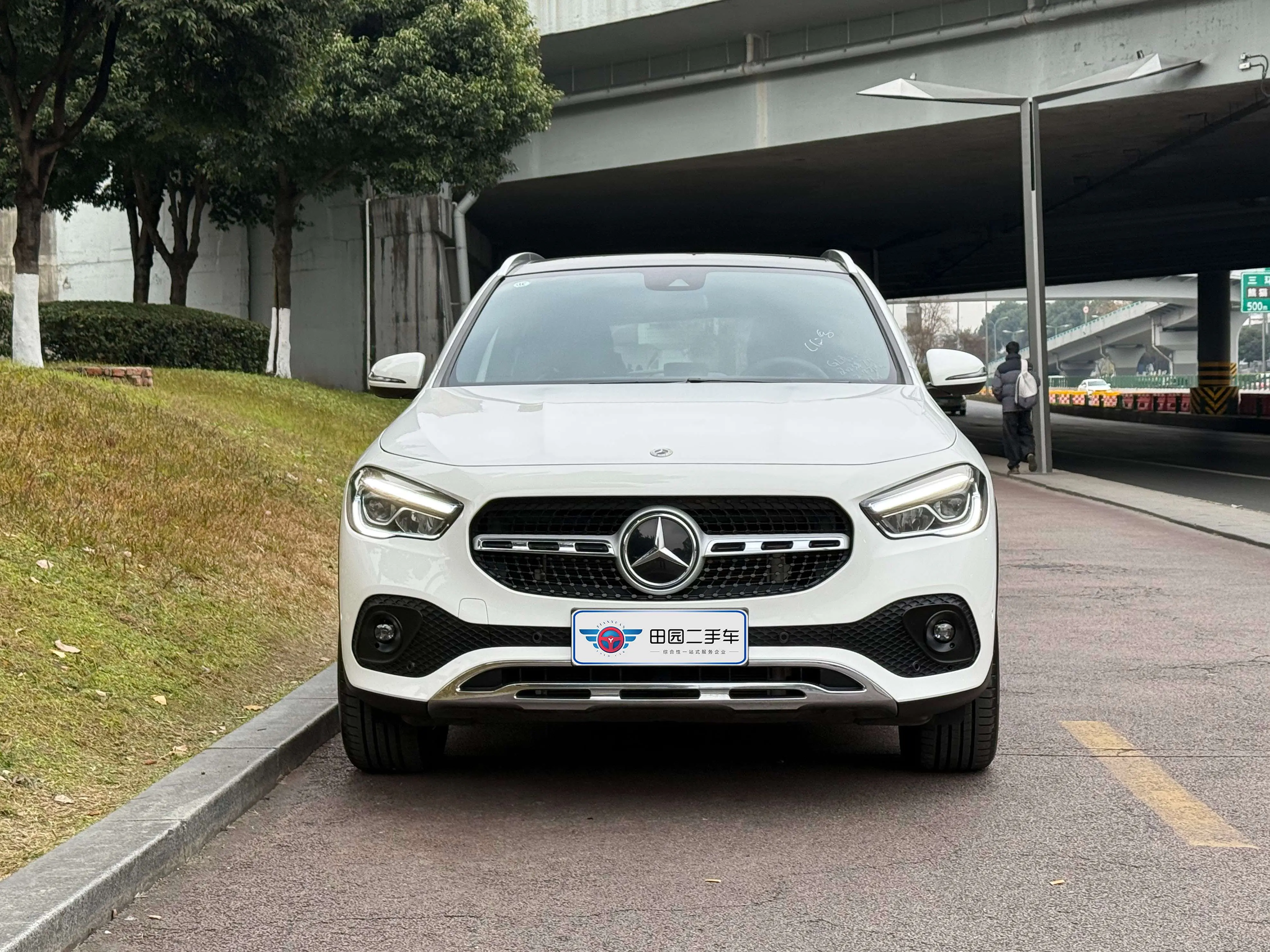 Mercedes-Benz GLA  из Китая