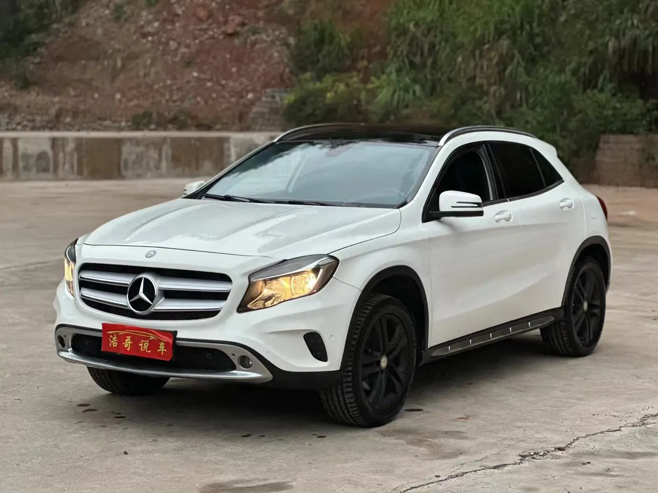 Mercedes-Benz GLA  из Китая