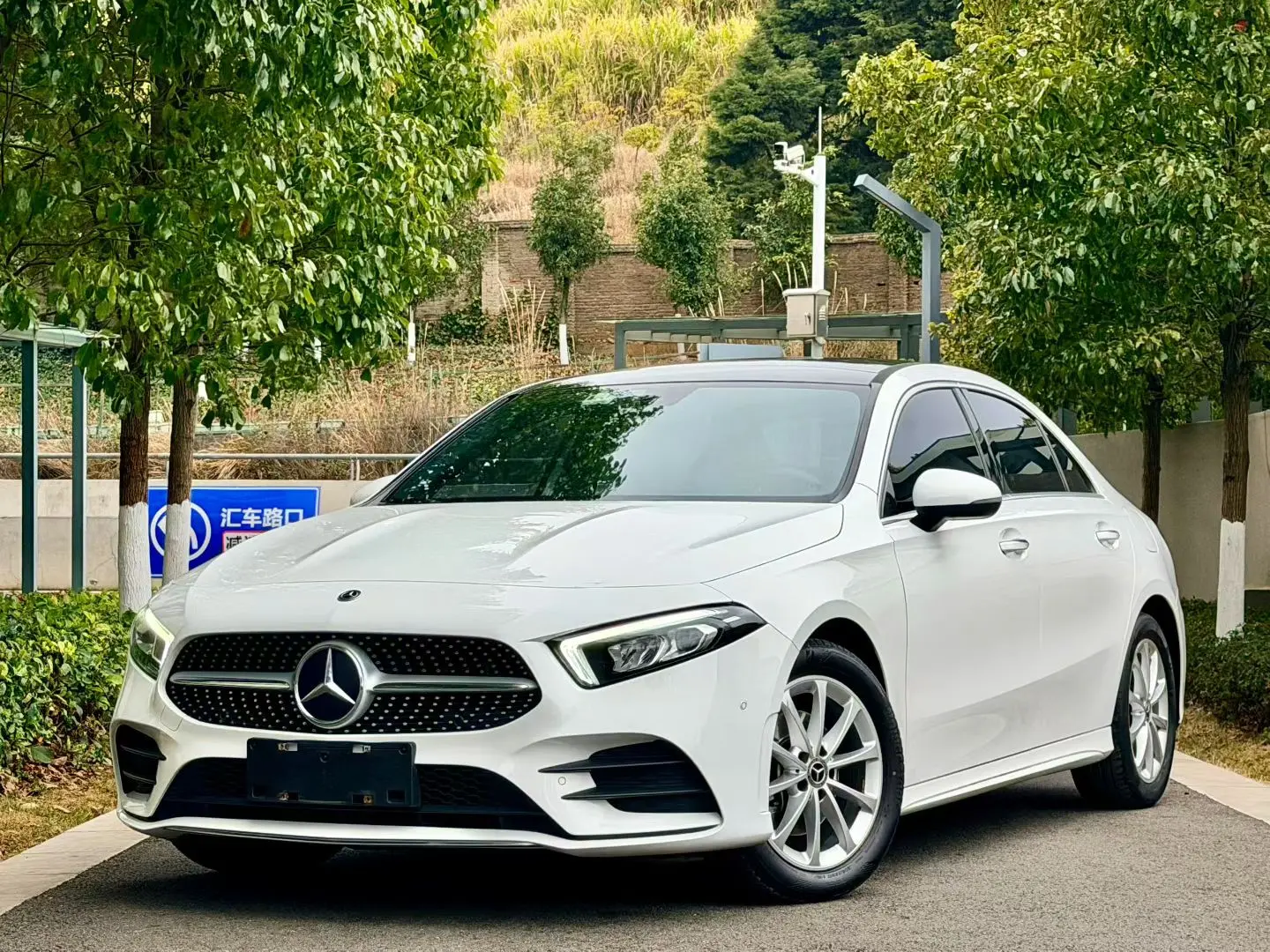 Mercedes-Benz Mercedes Benz A Class  из Китая