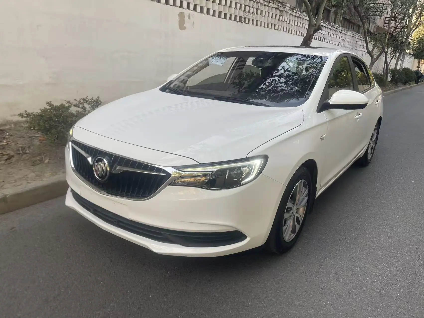 Buick Yinglang  из Китая