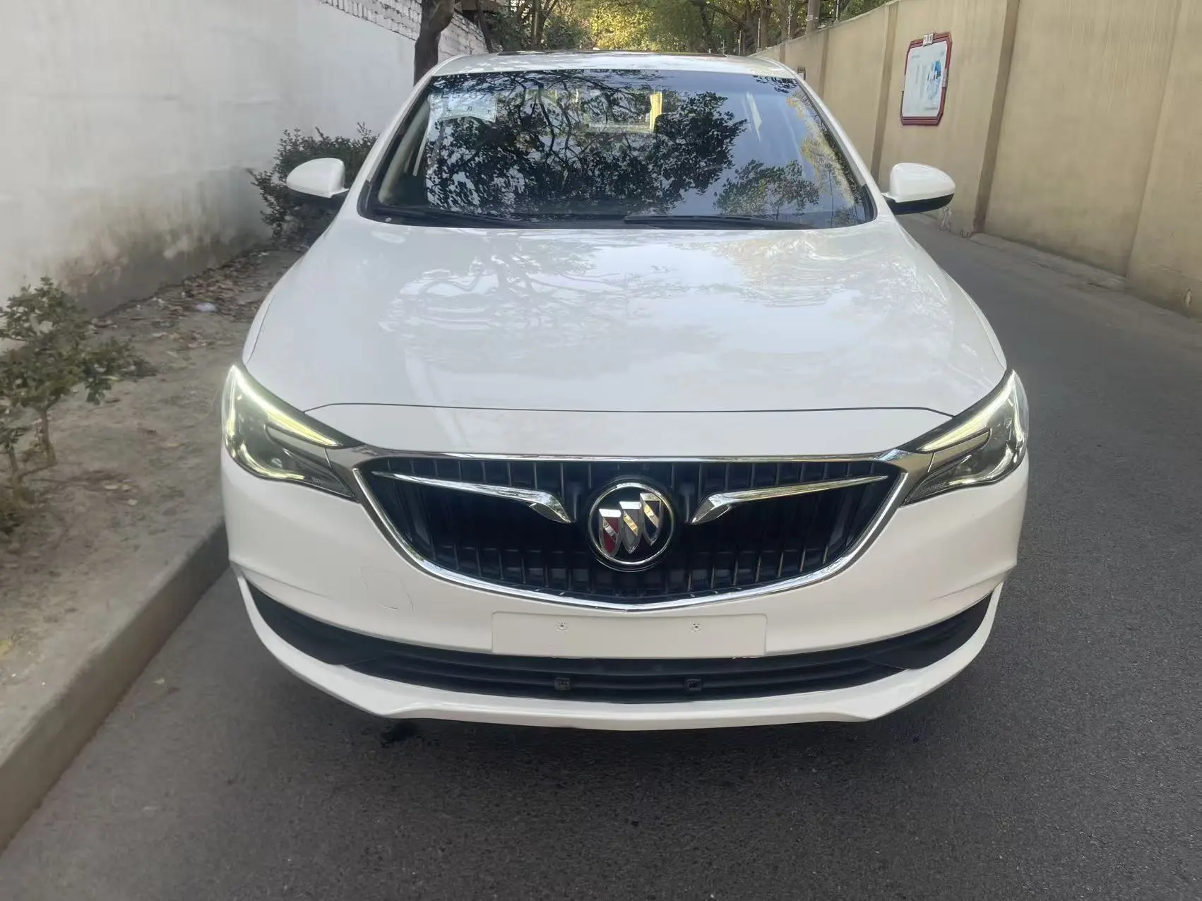 Buick Yinglang  из Китая