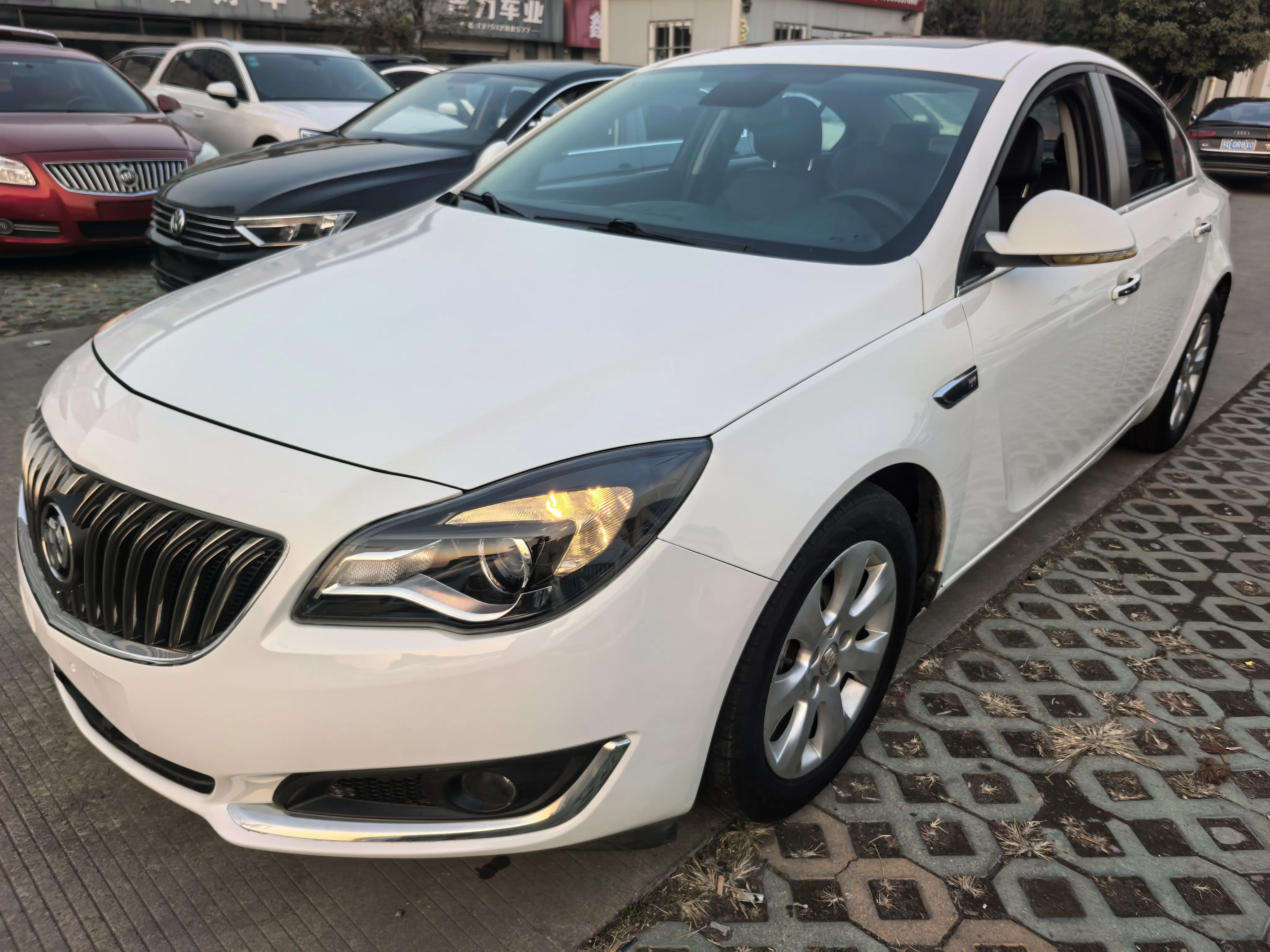 Buick Majesty  из Китая