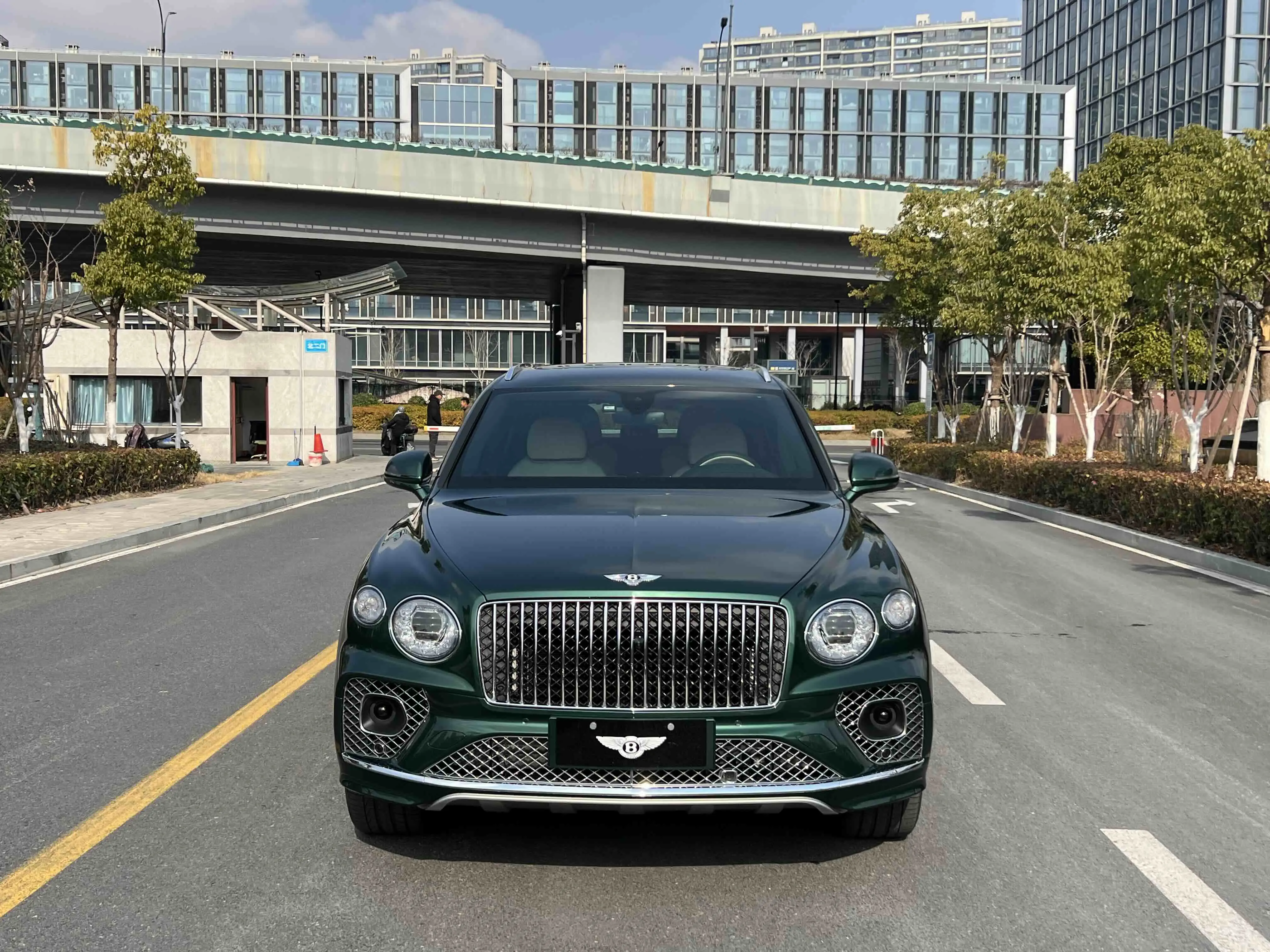 Bentley Bentayga  из Китая