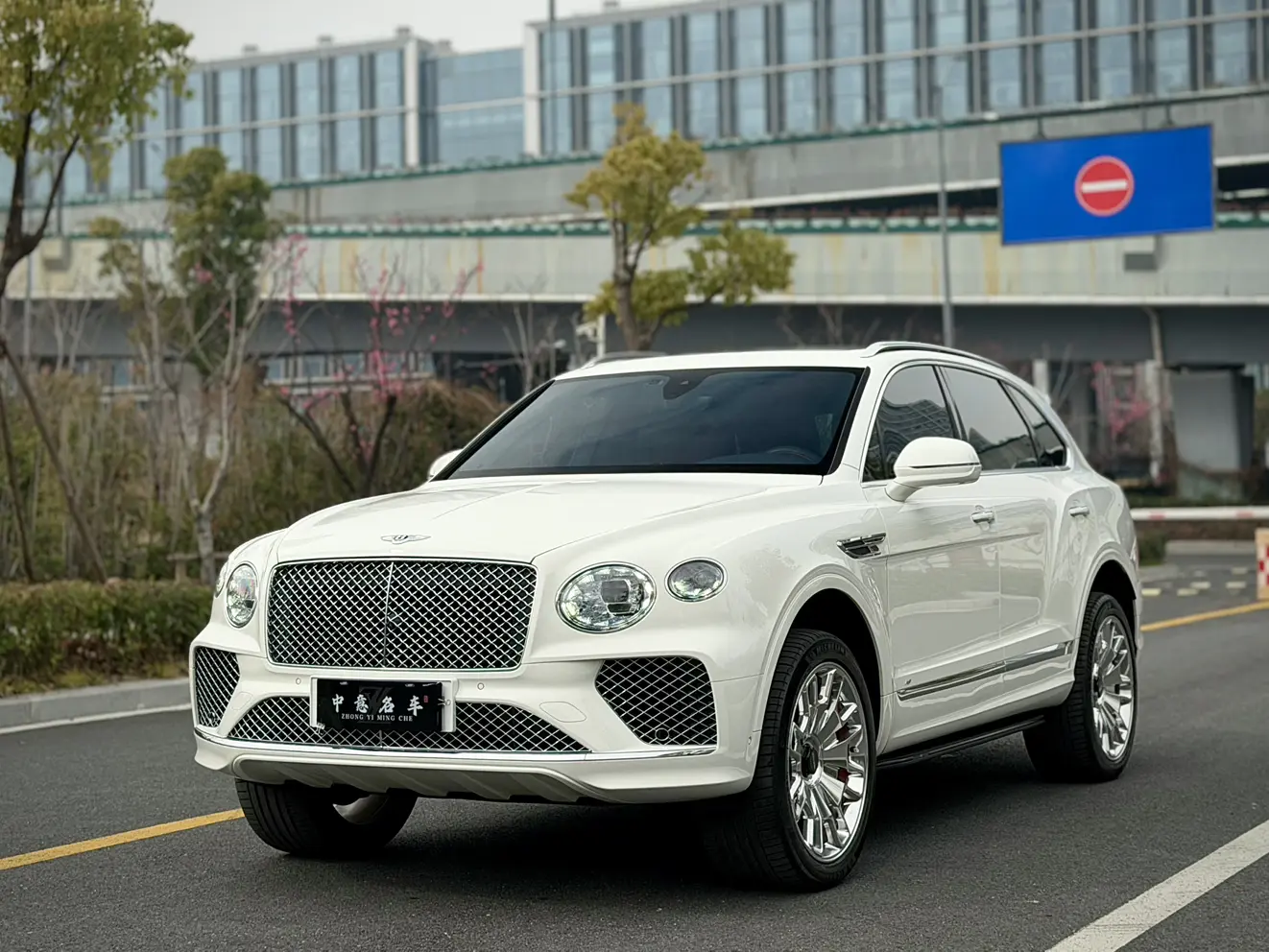 Bentley Bentayga  из Китая