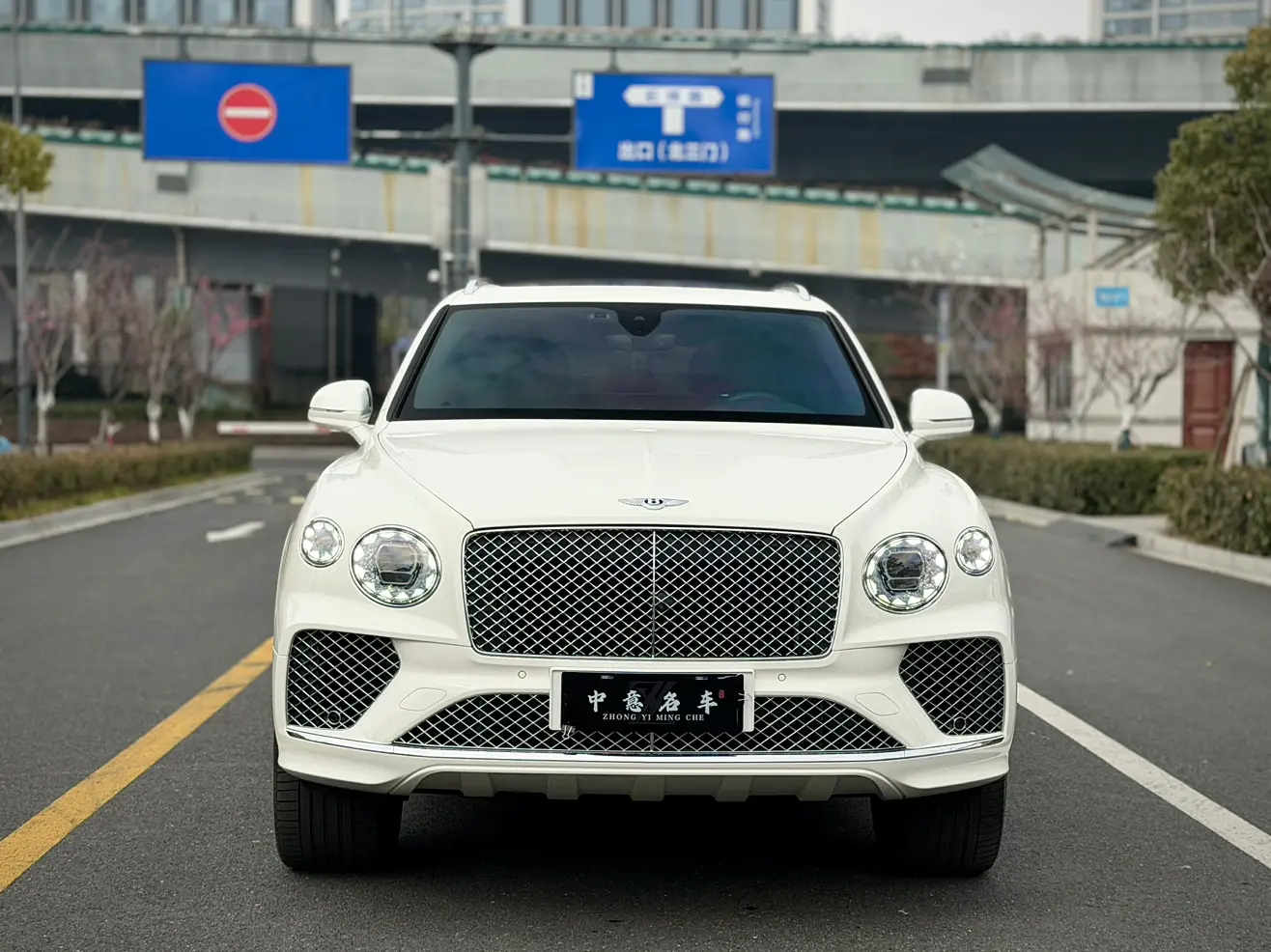 Bentley Bentayga  из Китая