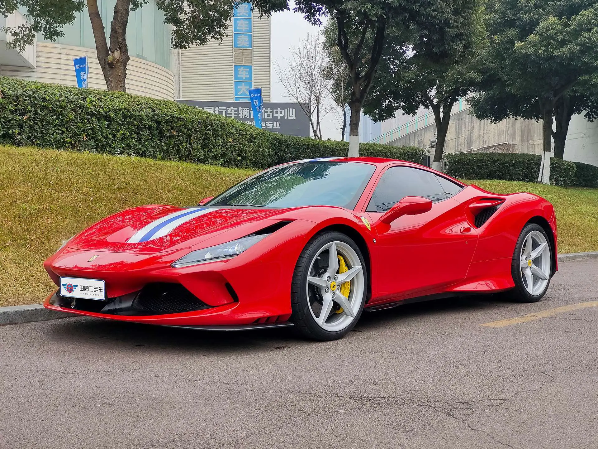 Ferrari F8  из Китая
