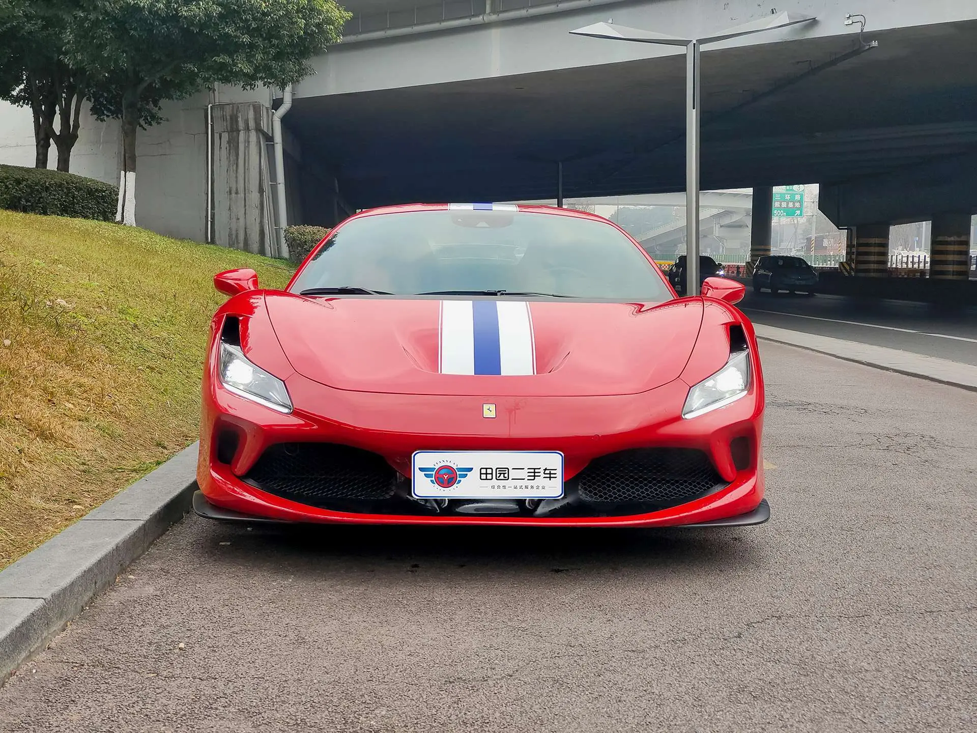 Ferrari F8  из Китая