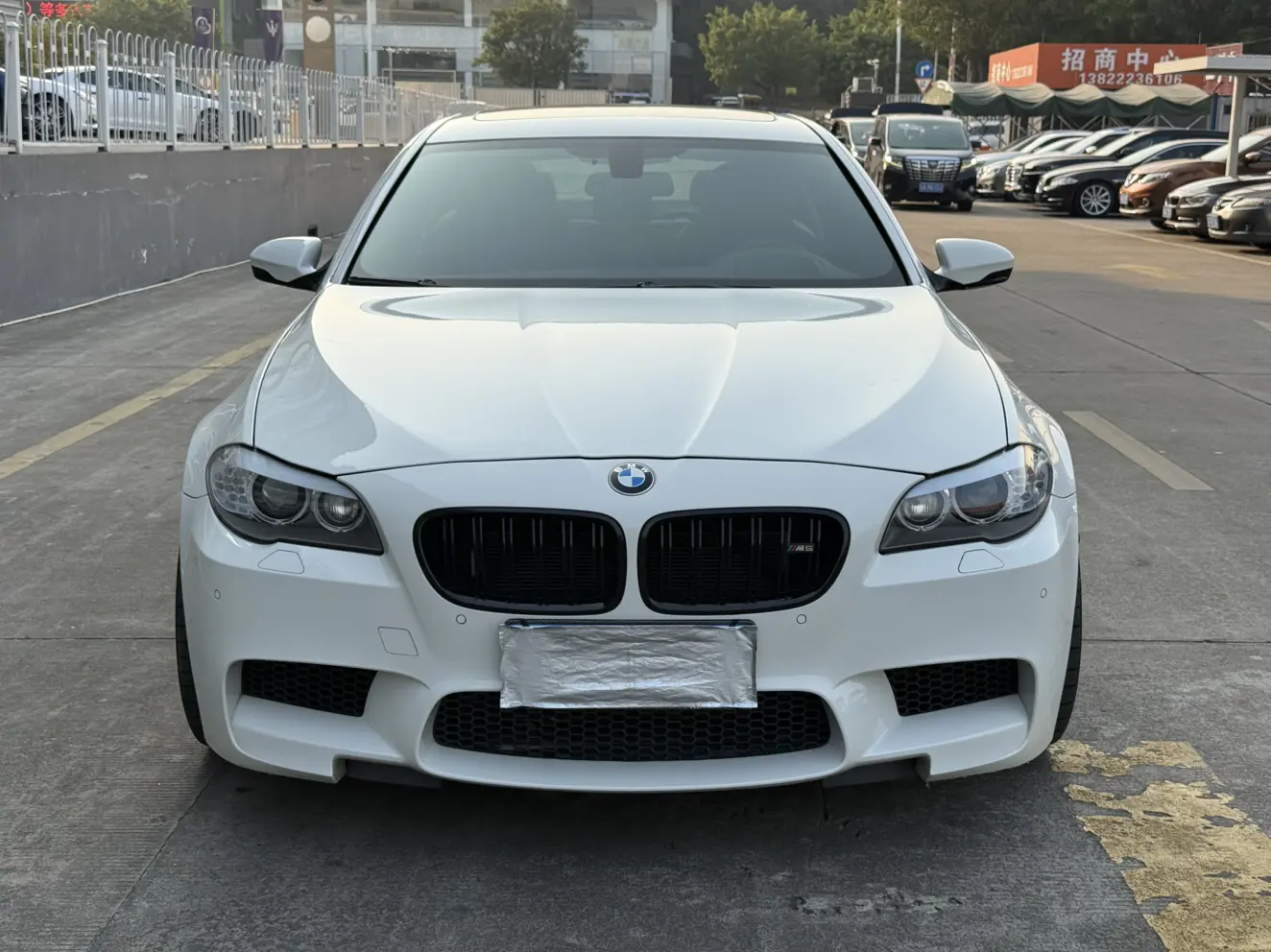 BMW M5  из Китая