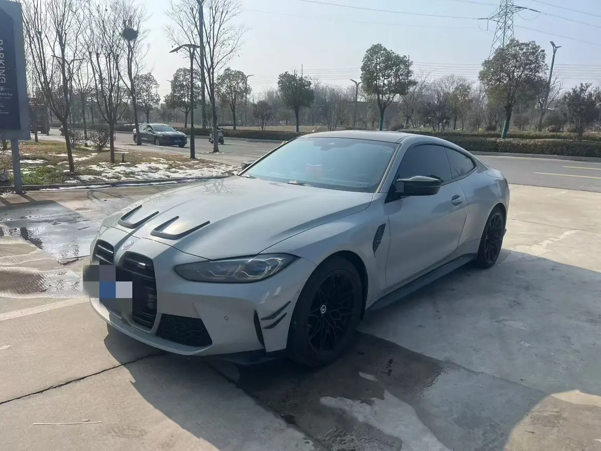 BMW M4  из Китая