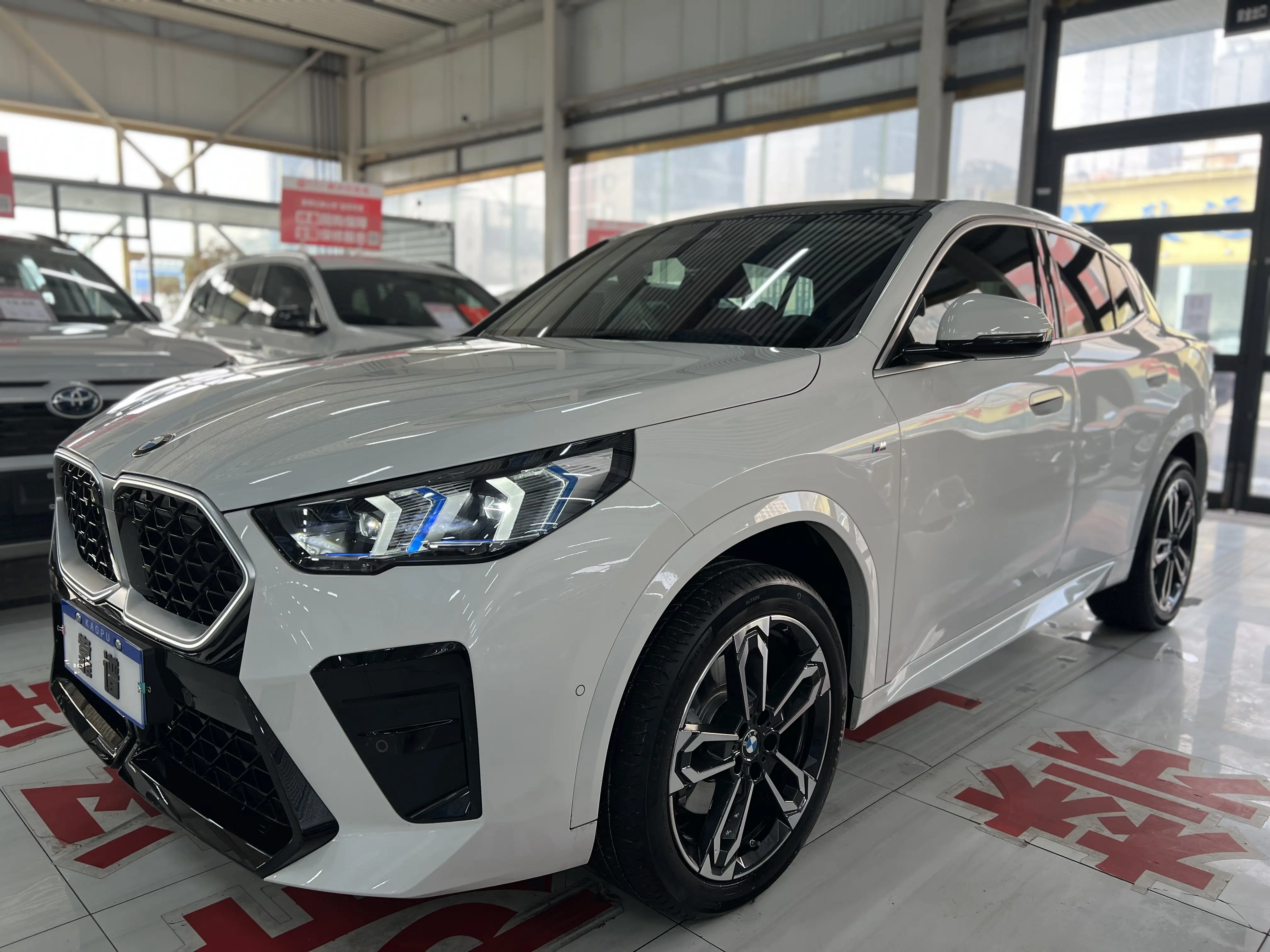 BMW X2  из Китая