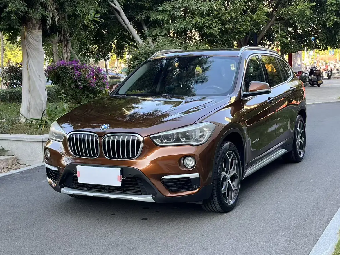 BMW X1  из Китая