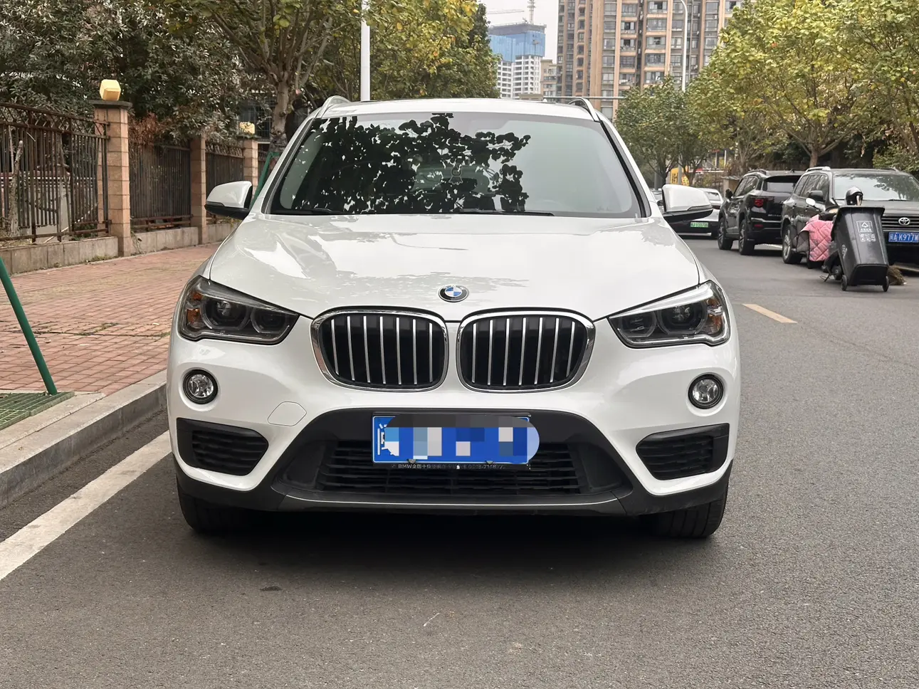 BMW X1  из Китая