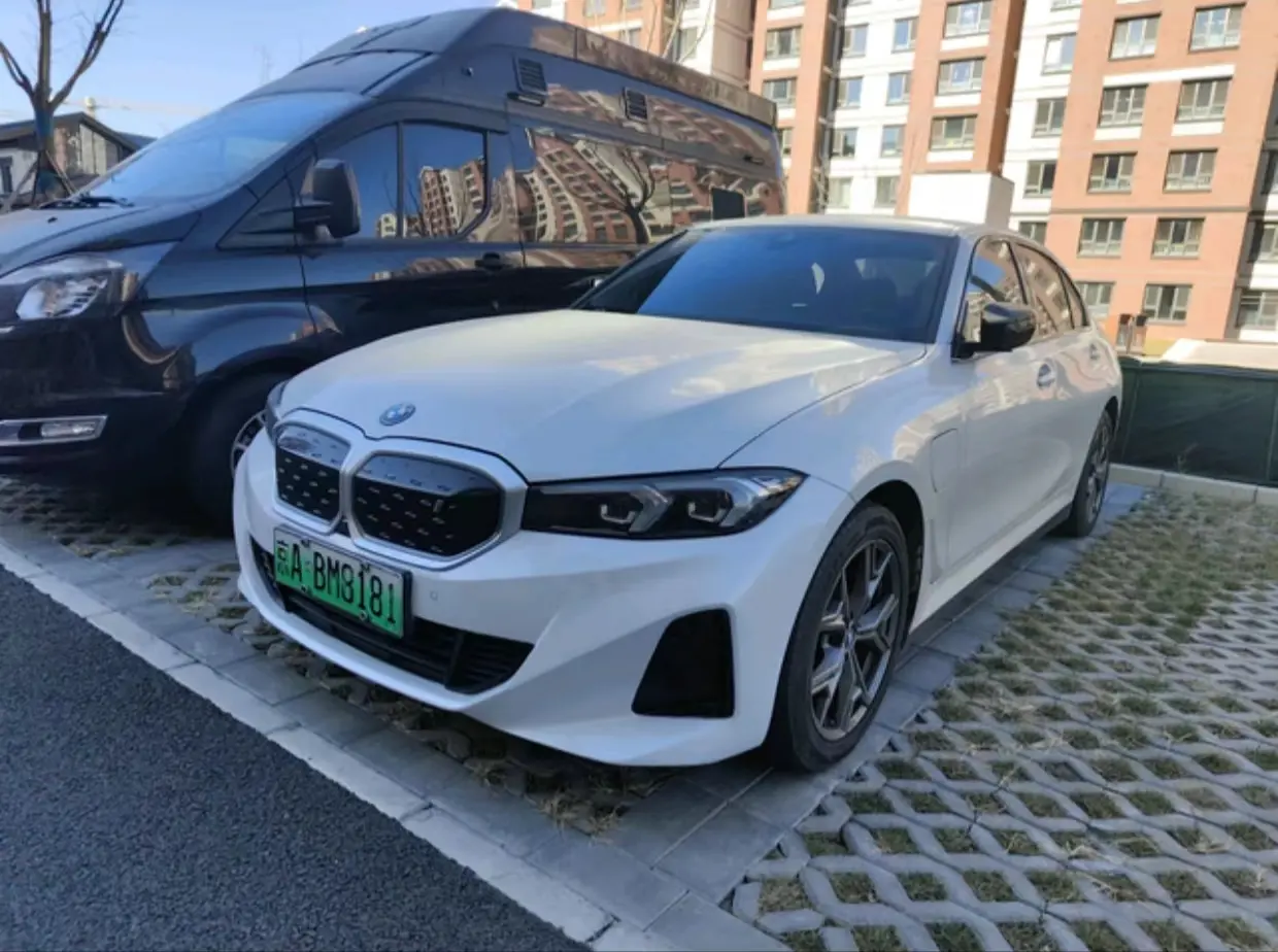 BMW i3  из Китая