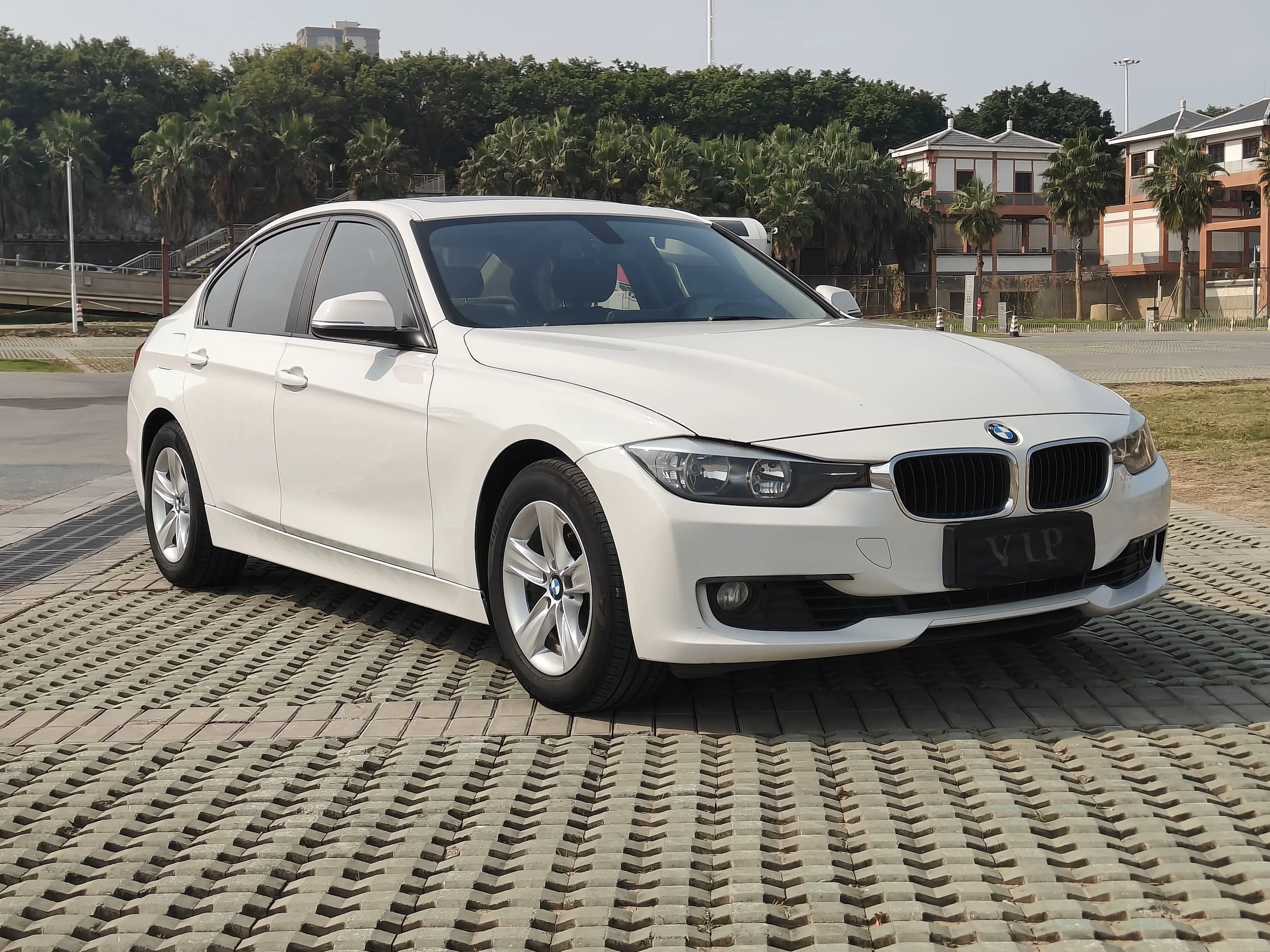 BMW 3 Series  из Китая