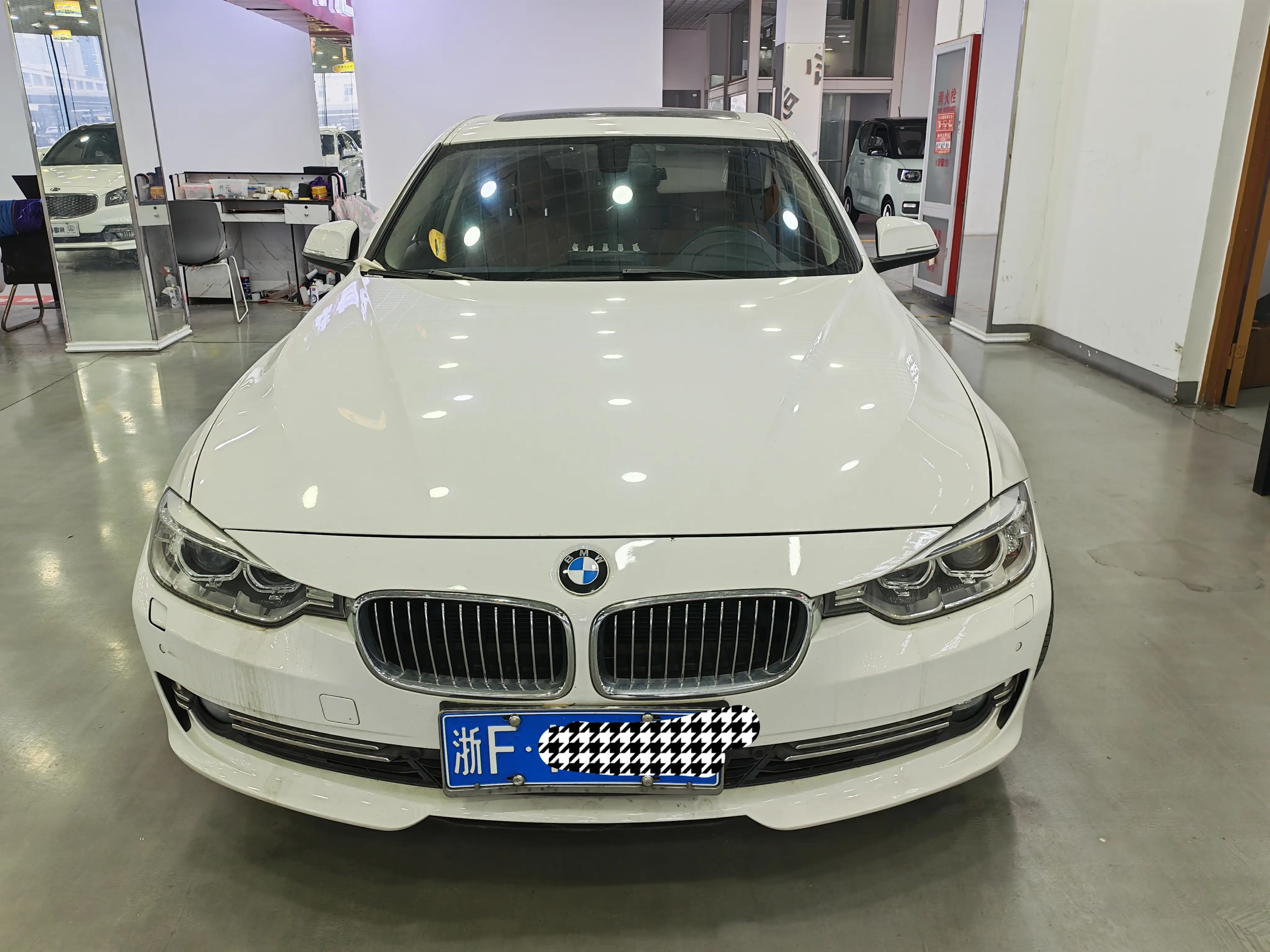 BMW 3 Series  из Китая