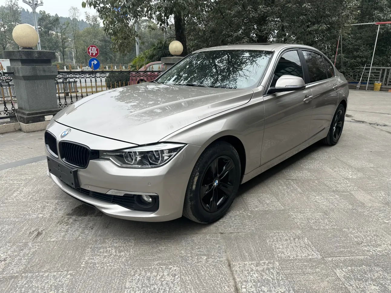BMW 3 Series  из Китая