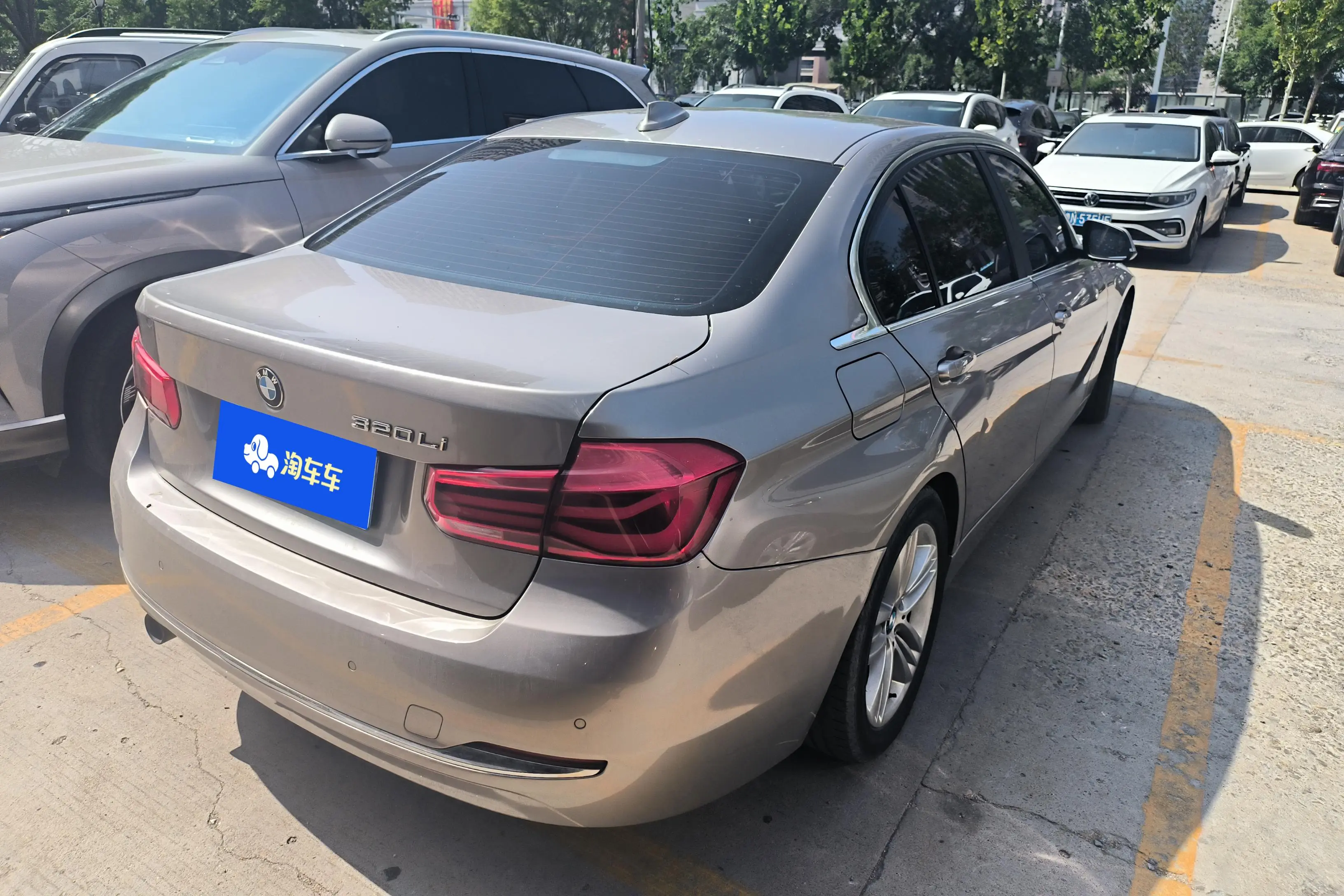 BMW 3 Series  из Китая