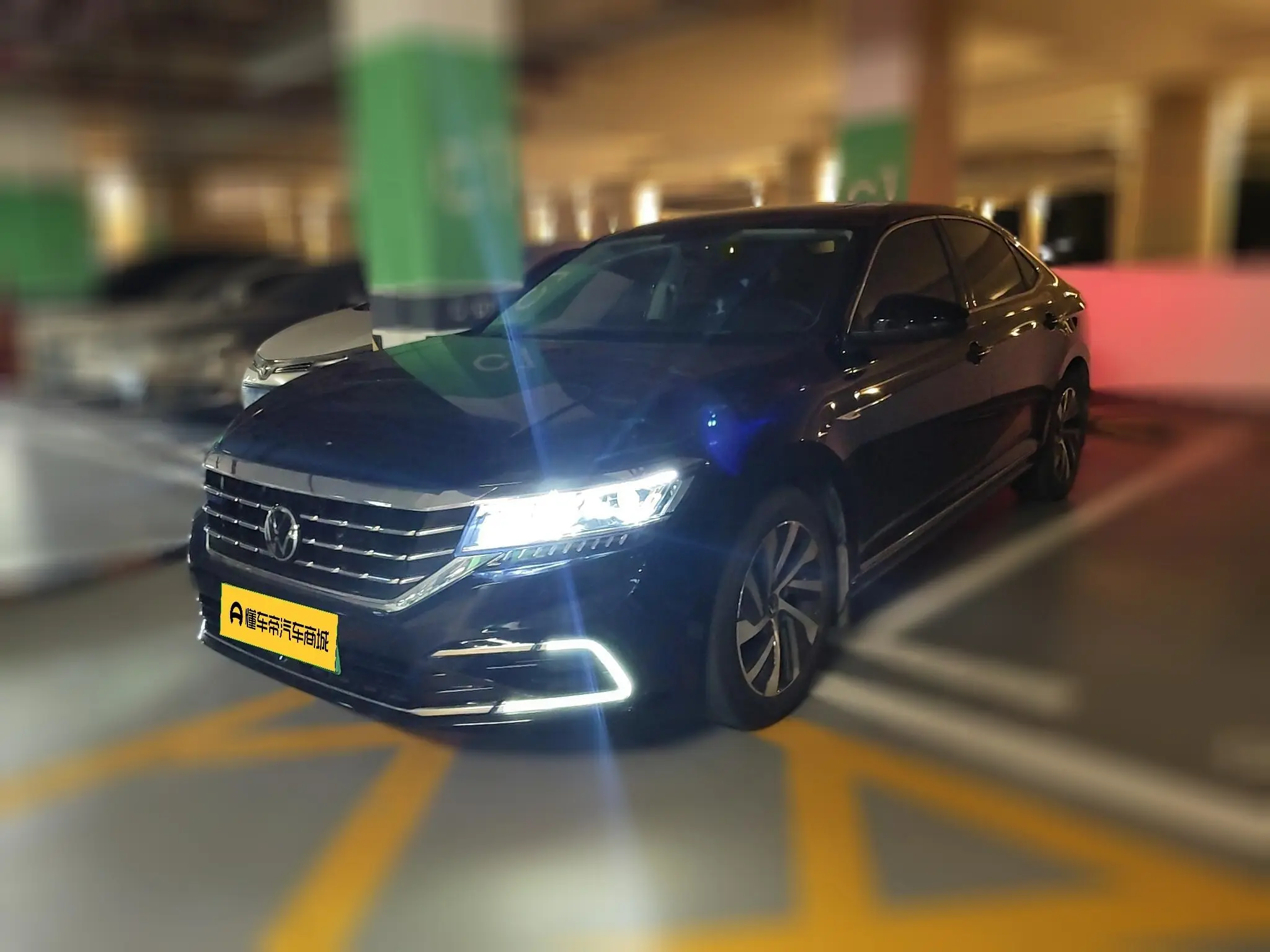 Volkswagen Passat PHEV  из Китая