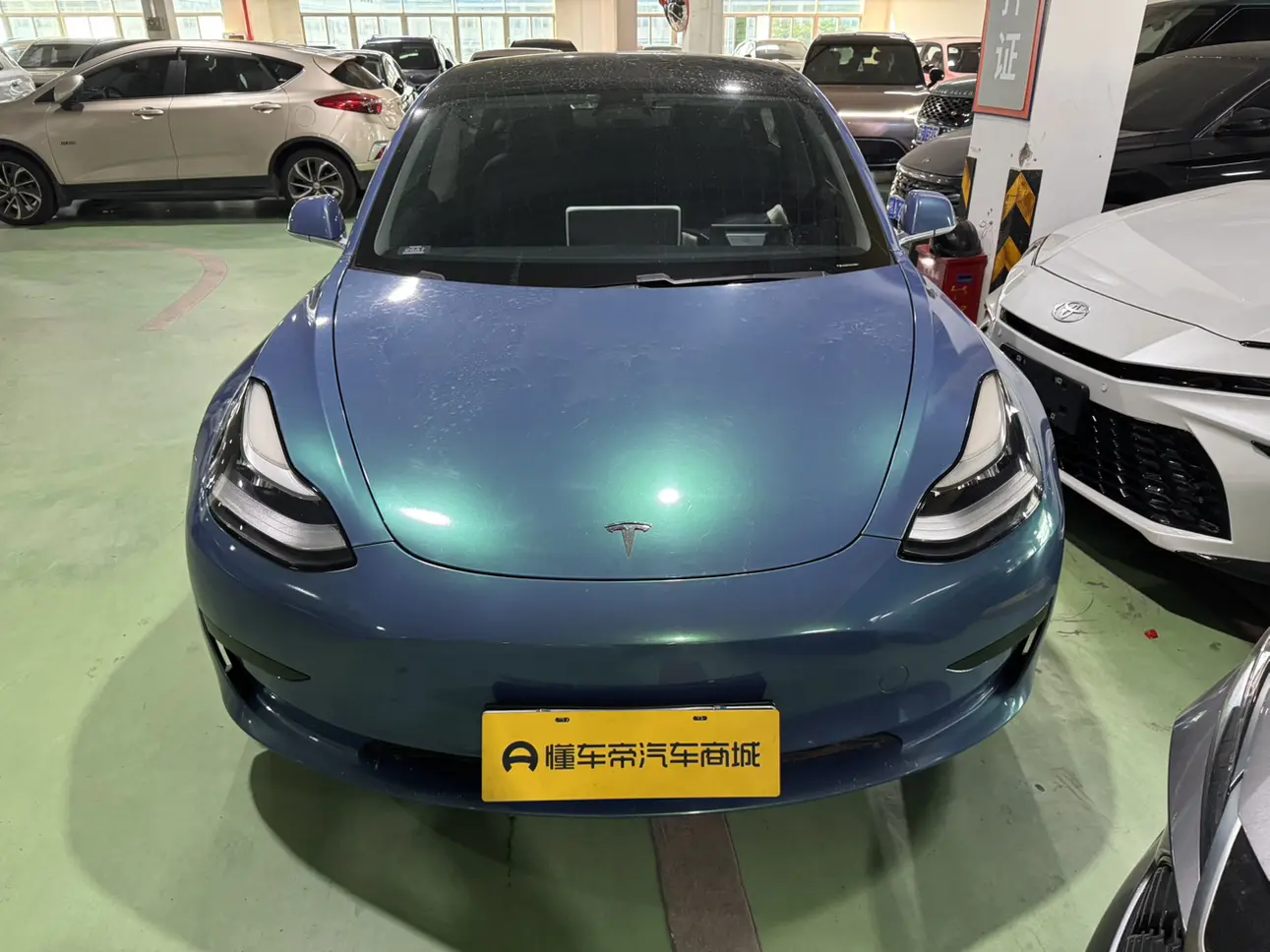 Tesla Model 3  из Китая