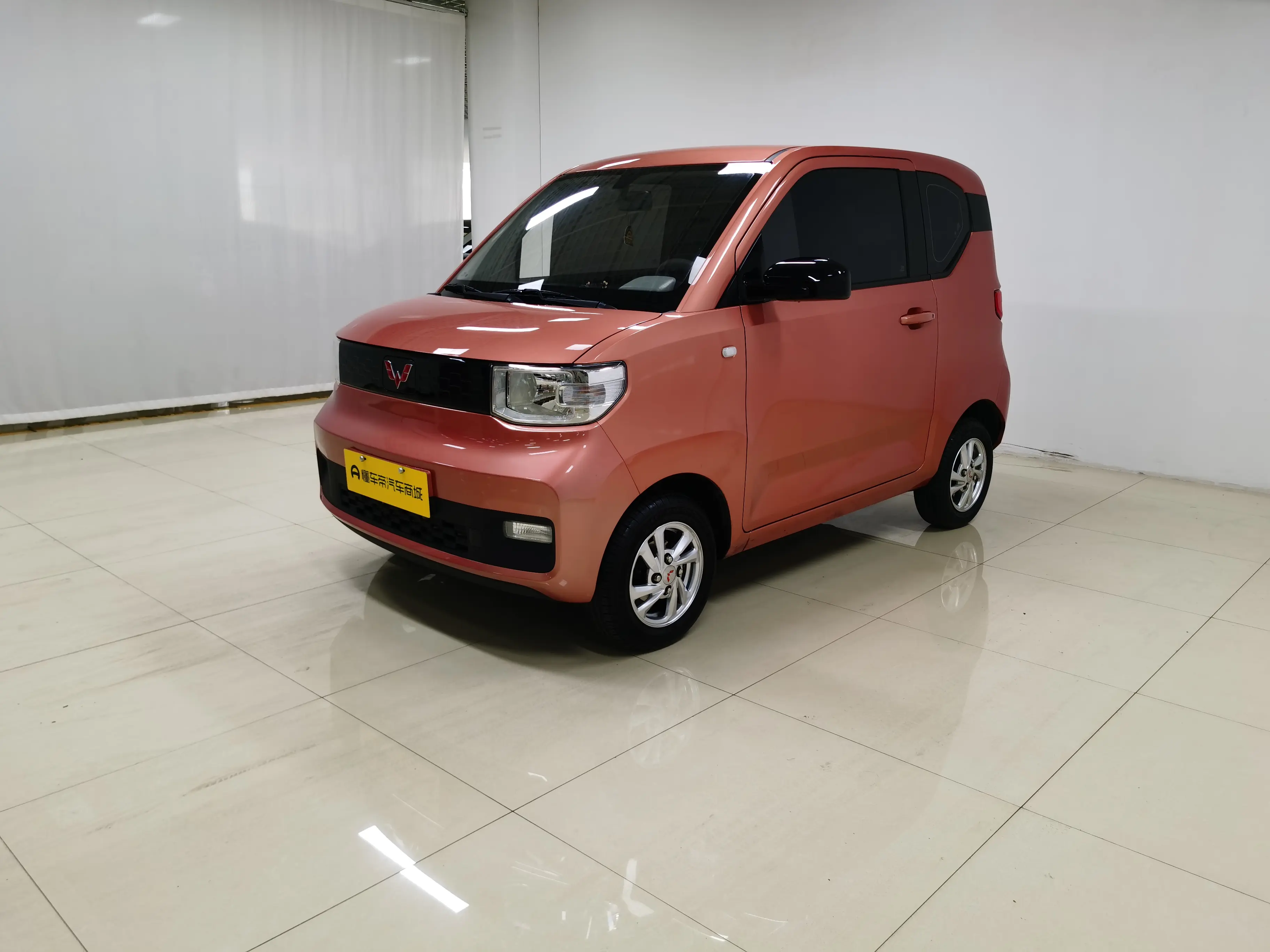 Wuling Hongguang MINIEV  из Китая