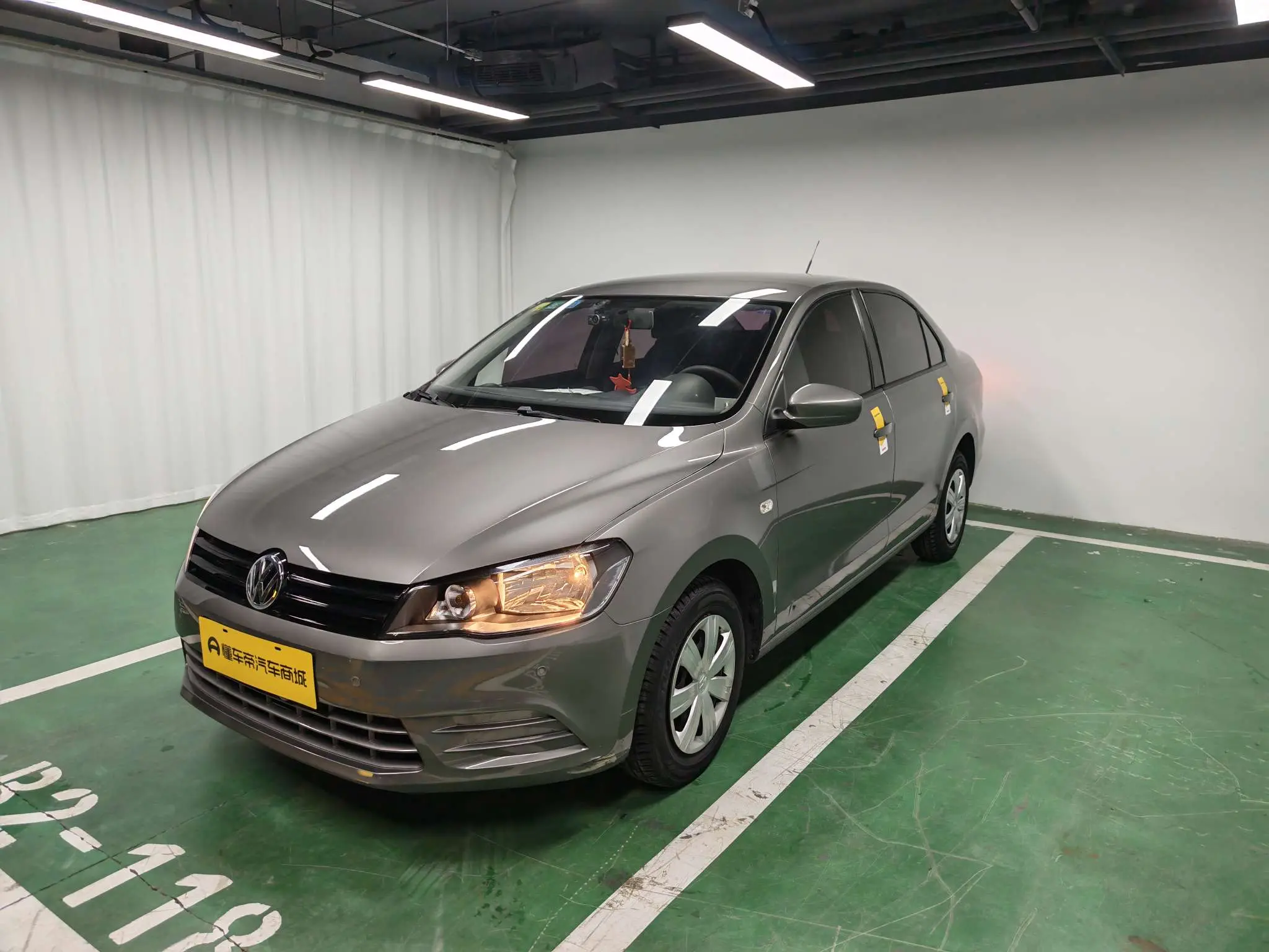 Volkswagen Jetta  из Китая