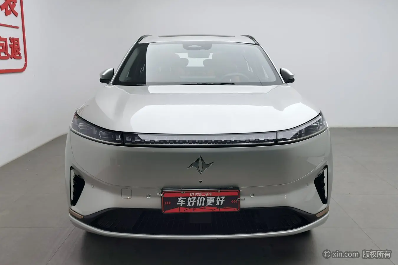 Dongfeng Eπ008  из Китая