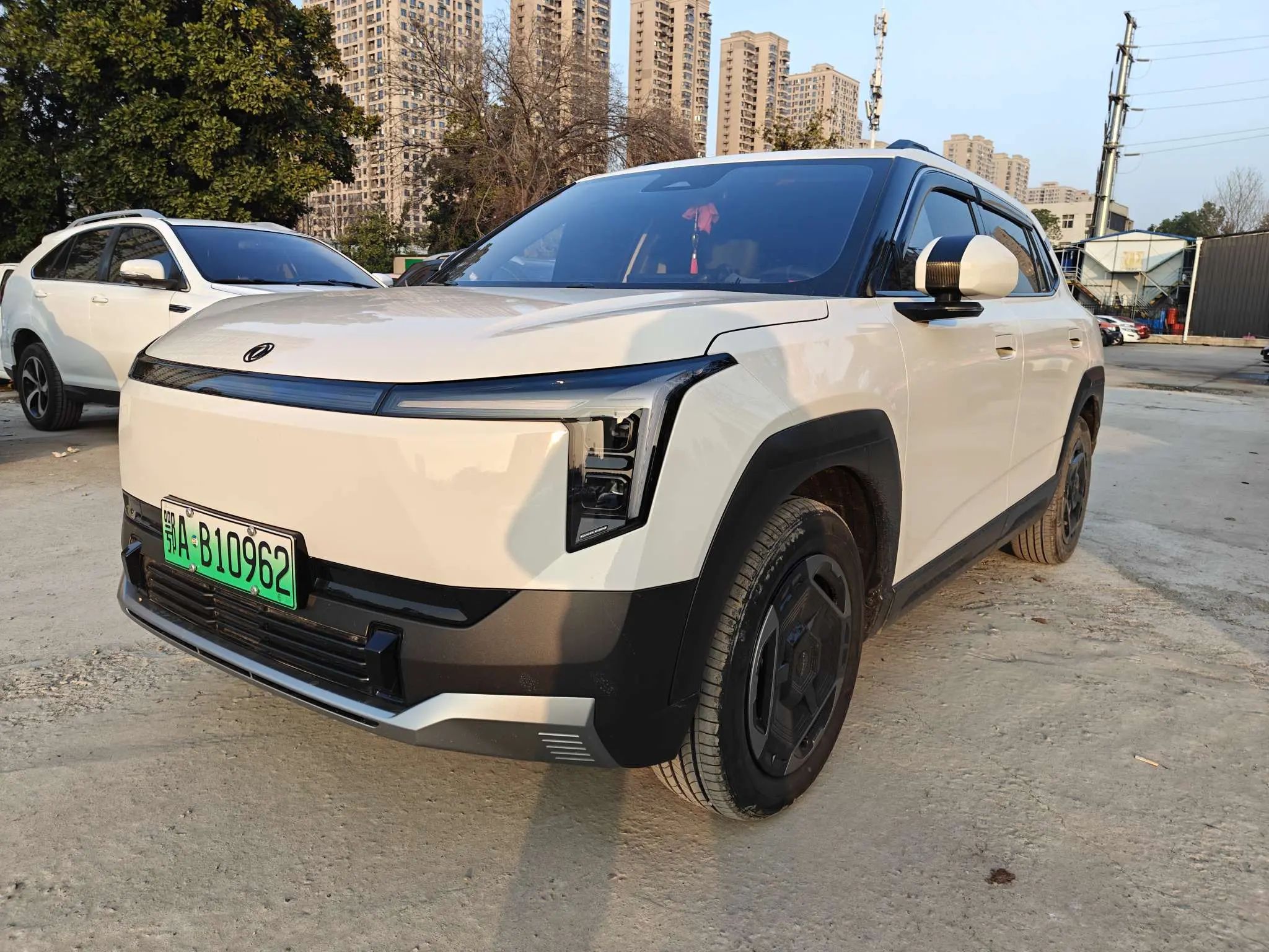 Dongfeng Nano 06  из Китая