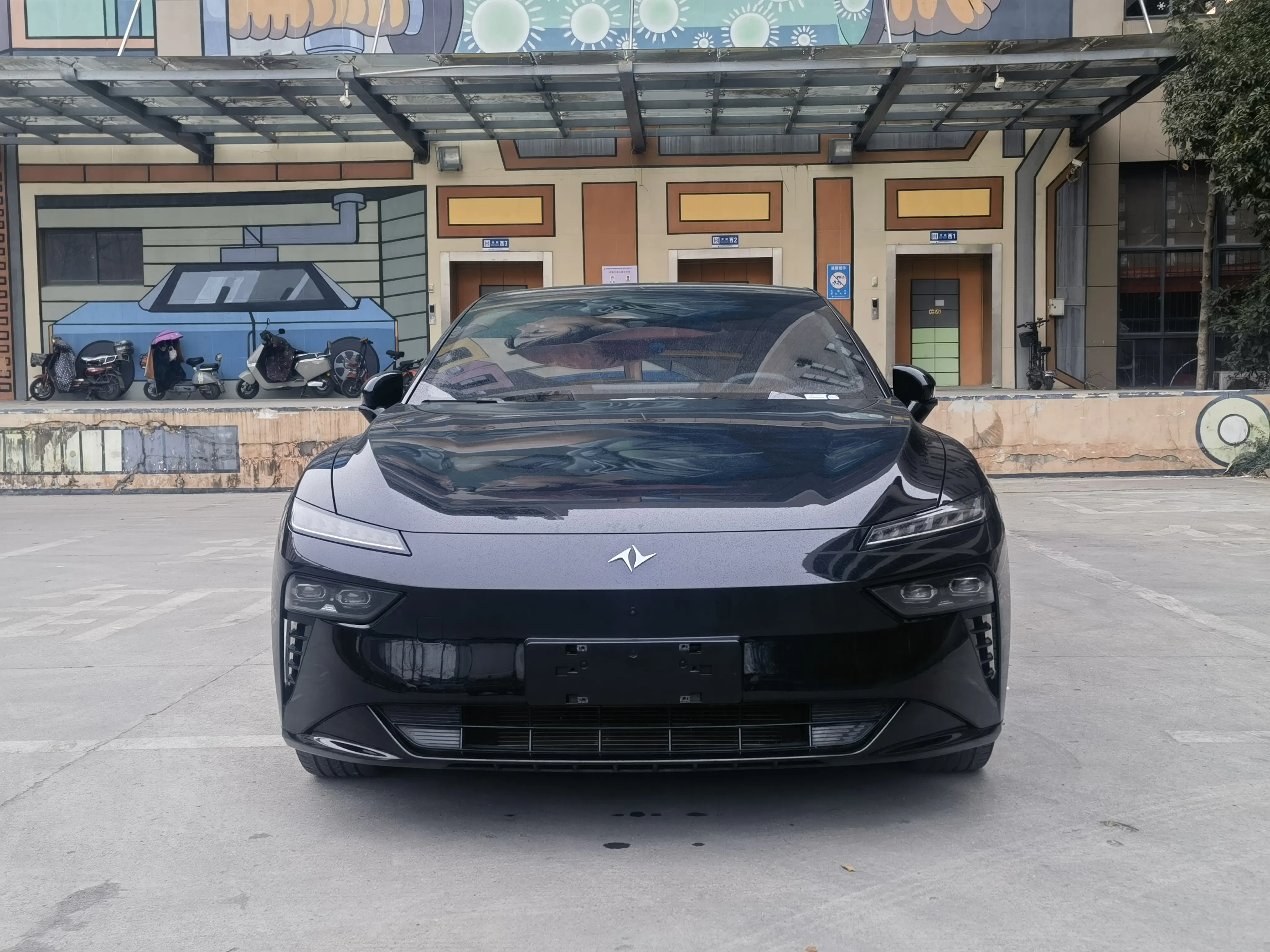 Dongfeng Eπ007  из Китая