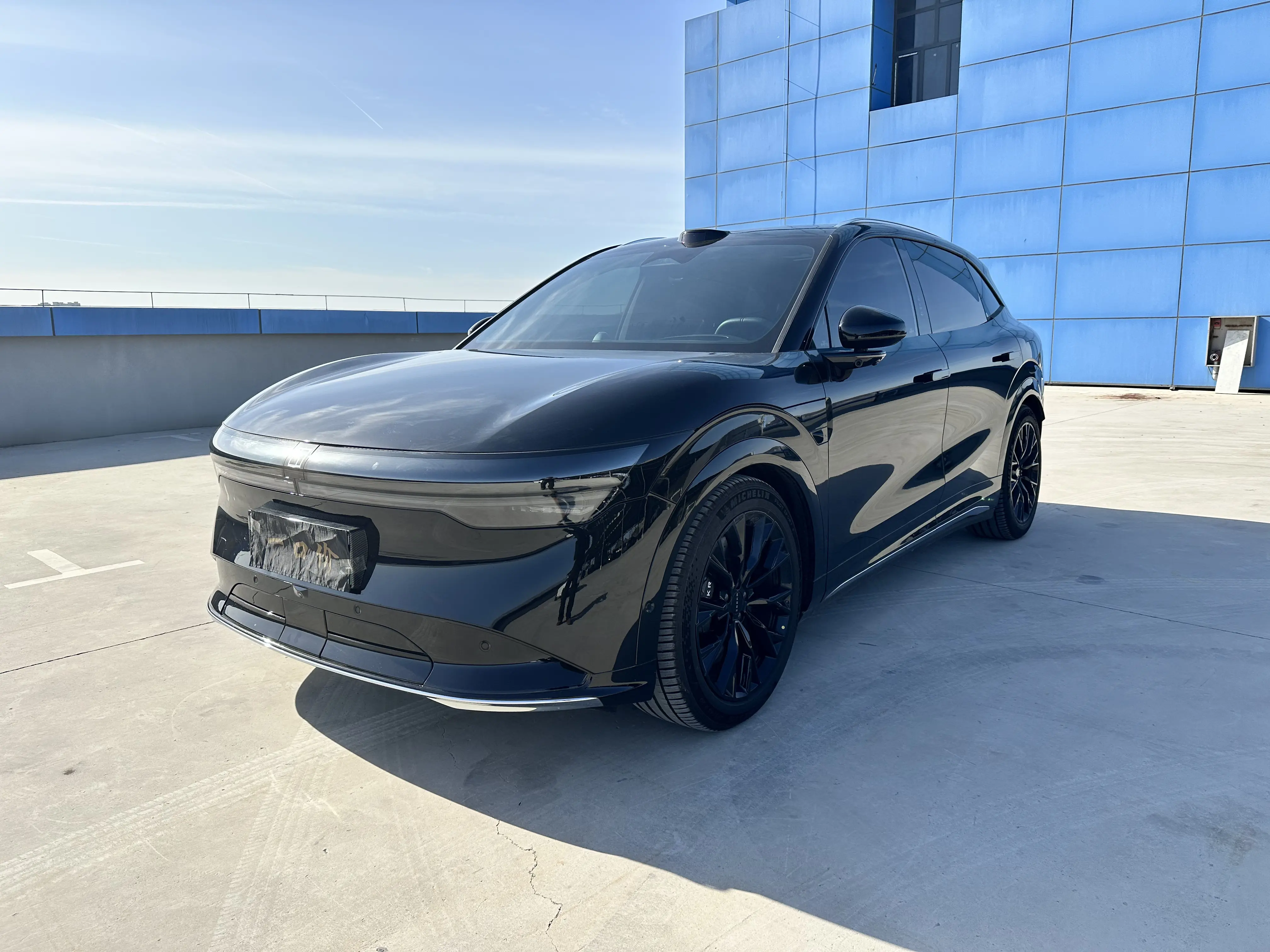 ZEEKR 7X  из Китая