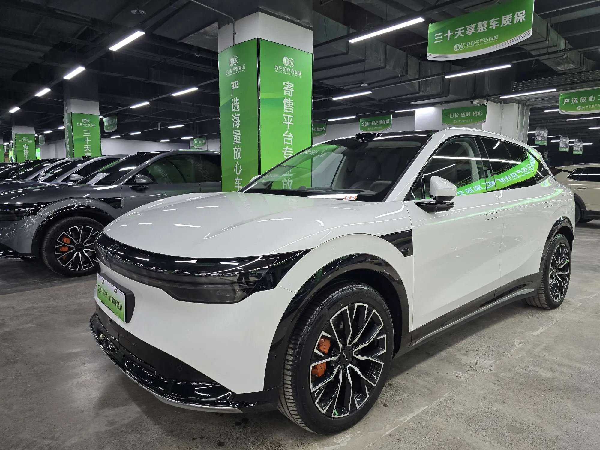 ZEEKR 7X  из Китая