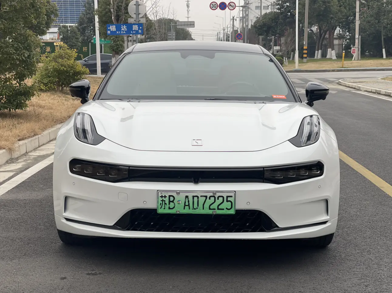 ZEEKR 001  из Китая