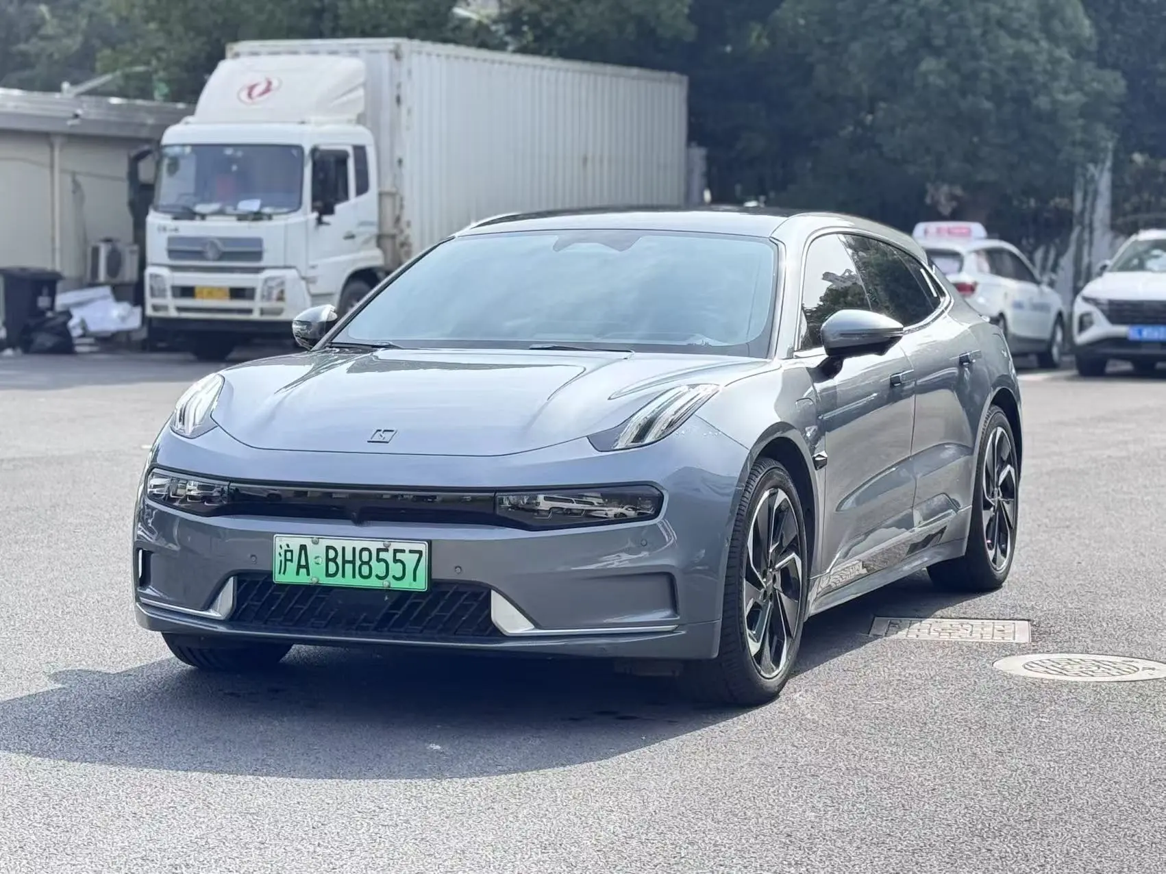 ZEEKR 001  из Китая