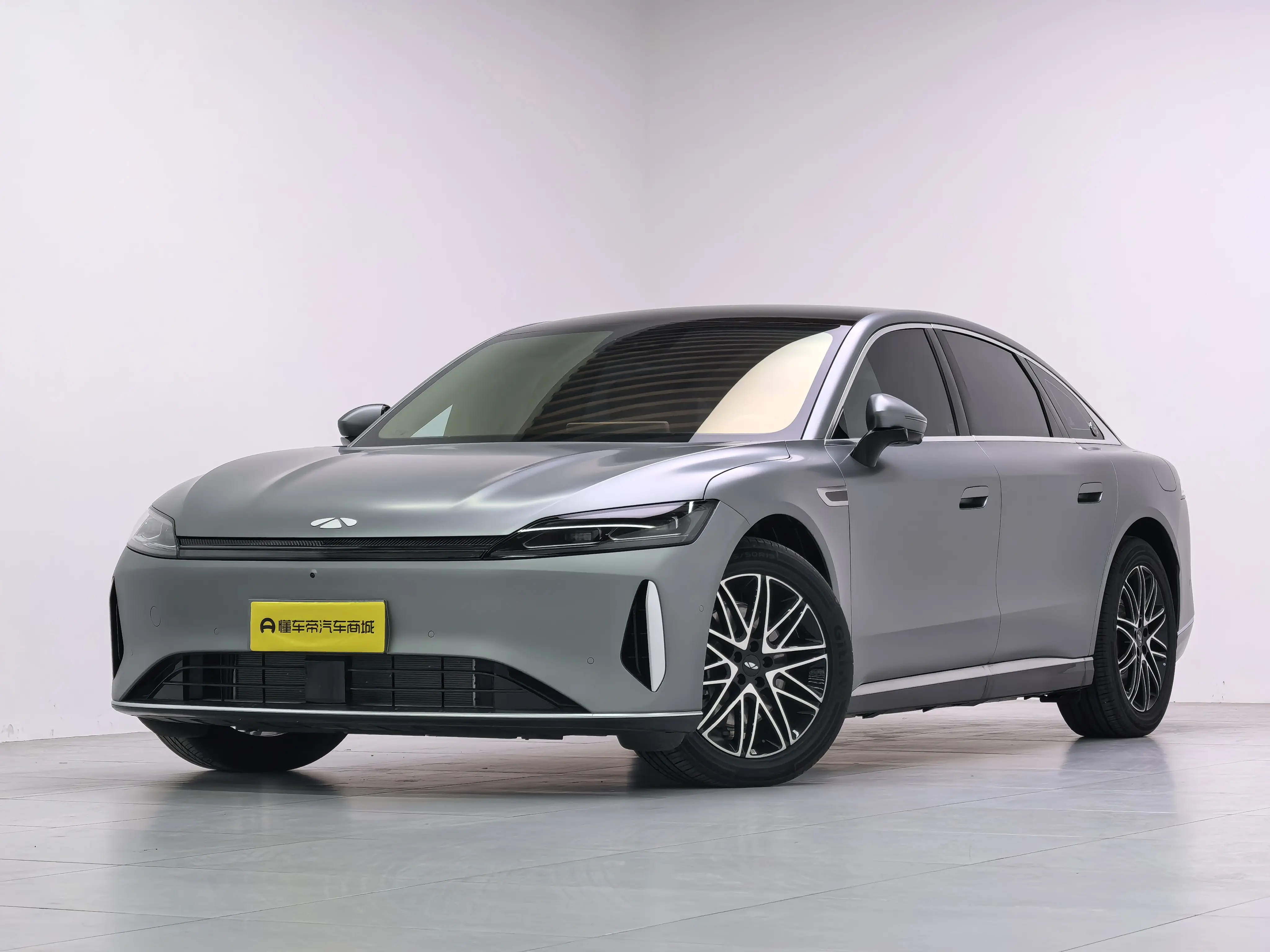 Chery Fengyun A9L  из Китая