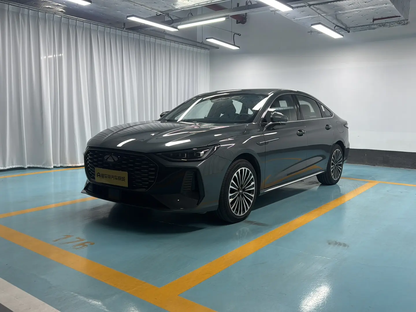 Chery Fengyun A8L  из Китая